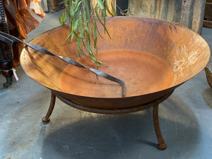 RUST FIRE PIT Bowl with stand  70cm