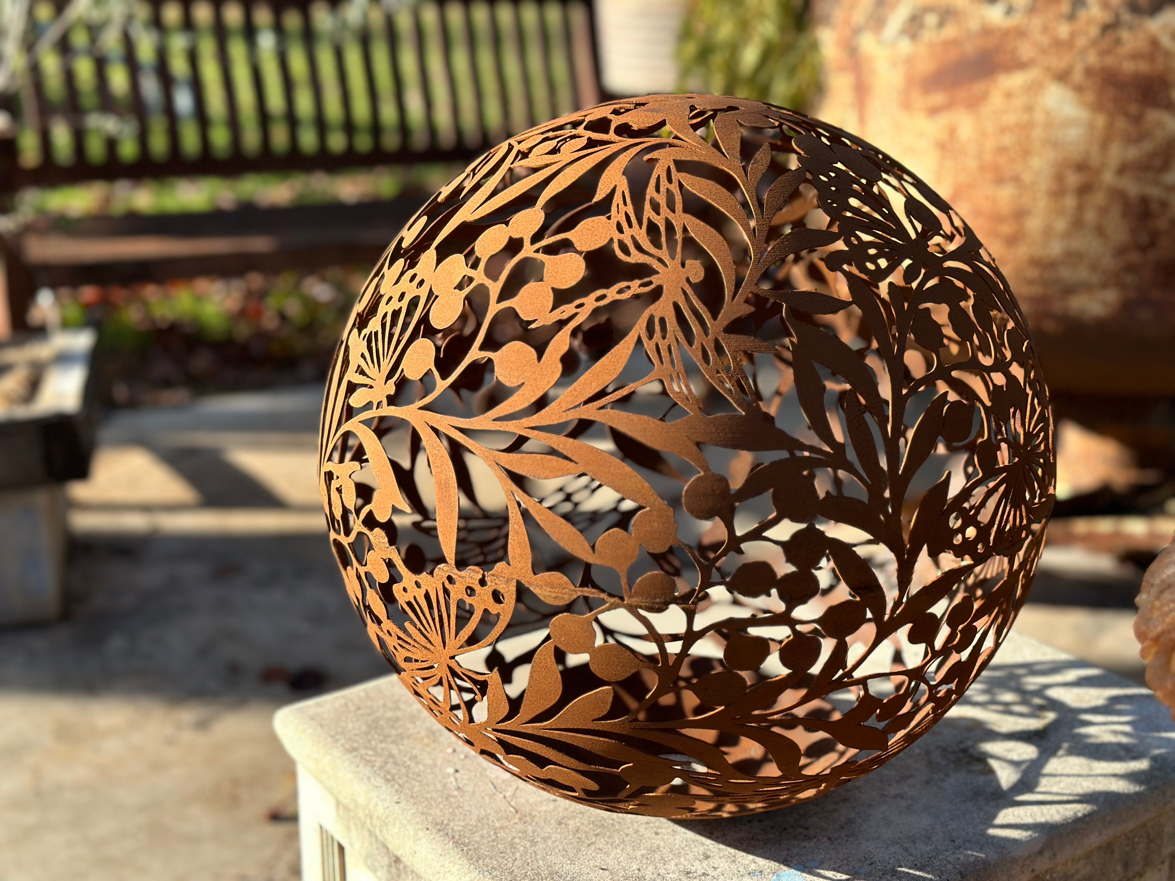 DECORATIVE Rust Garden Sphere BALL
