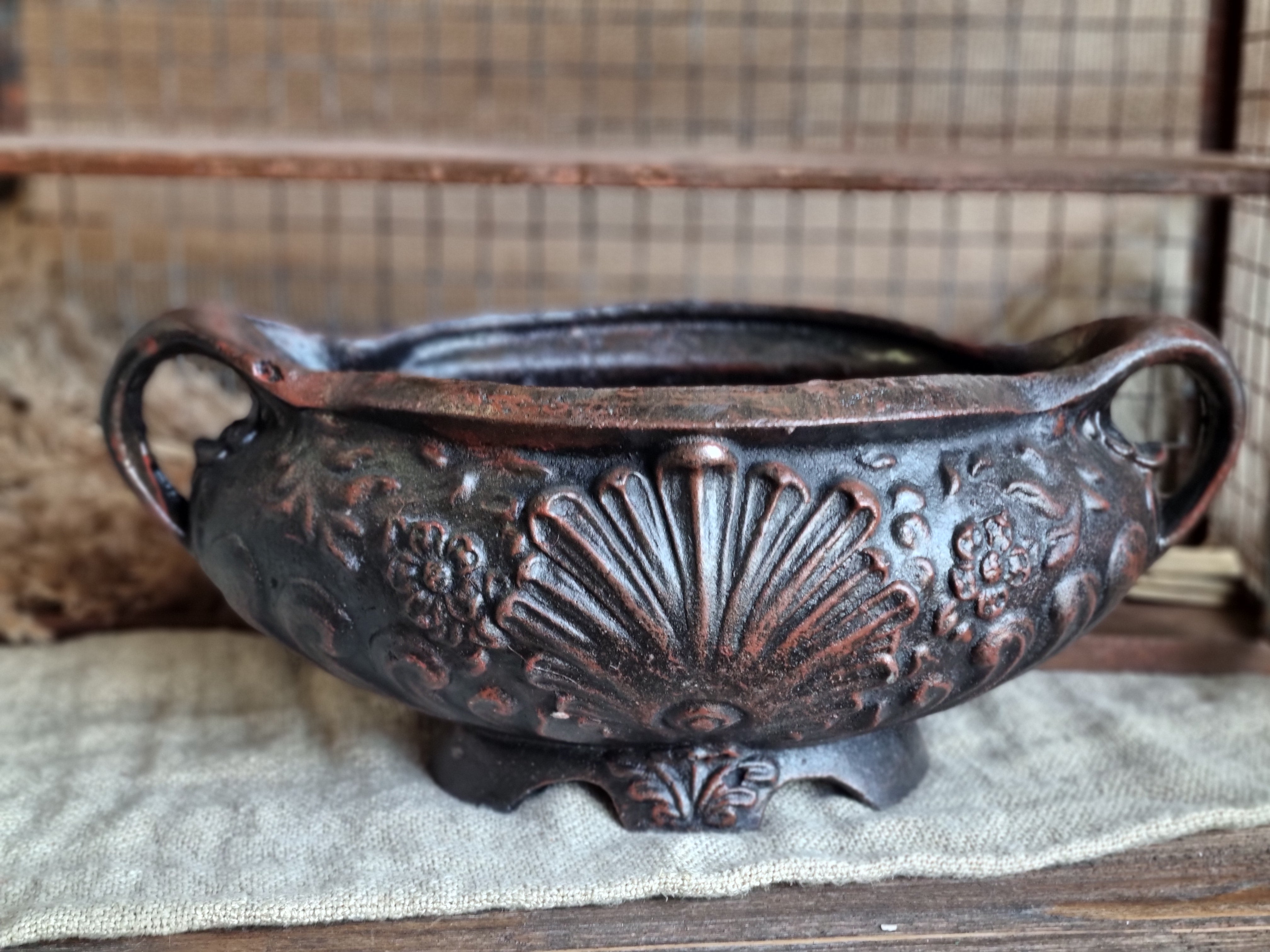 Cast Iron planter w/ handles