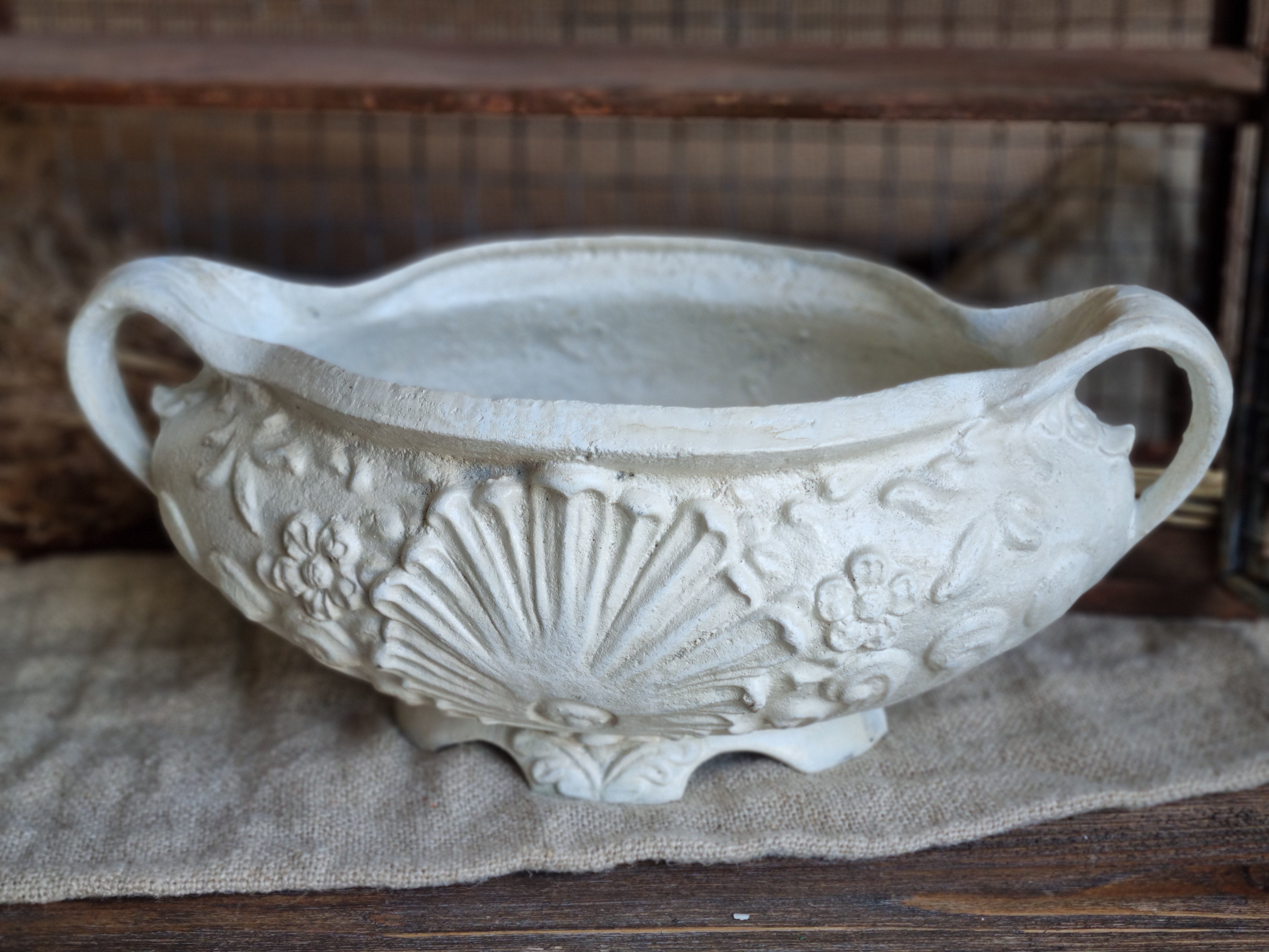 Cast Iron planter w/ handles