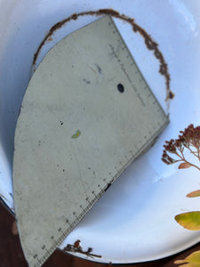 Vintage Angus and Robertson Measure