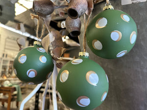 Glass Bauble Green SPOT