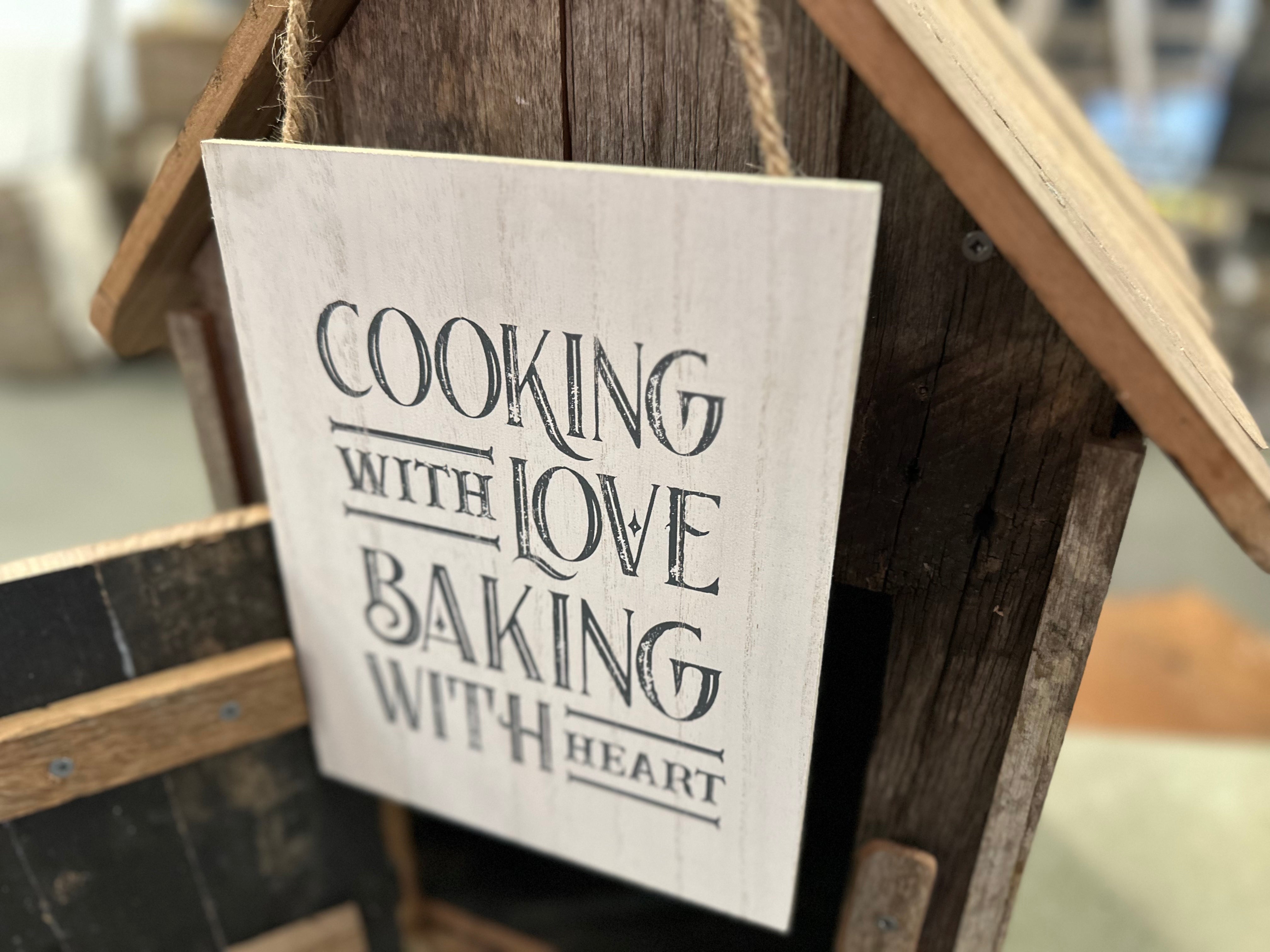 BAKING with Heart Sign