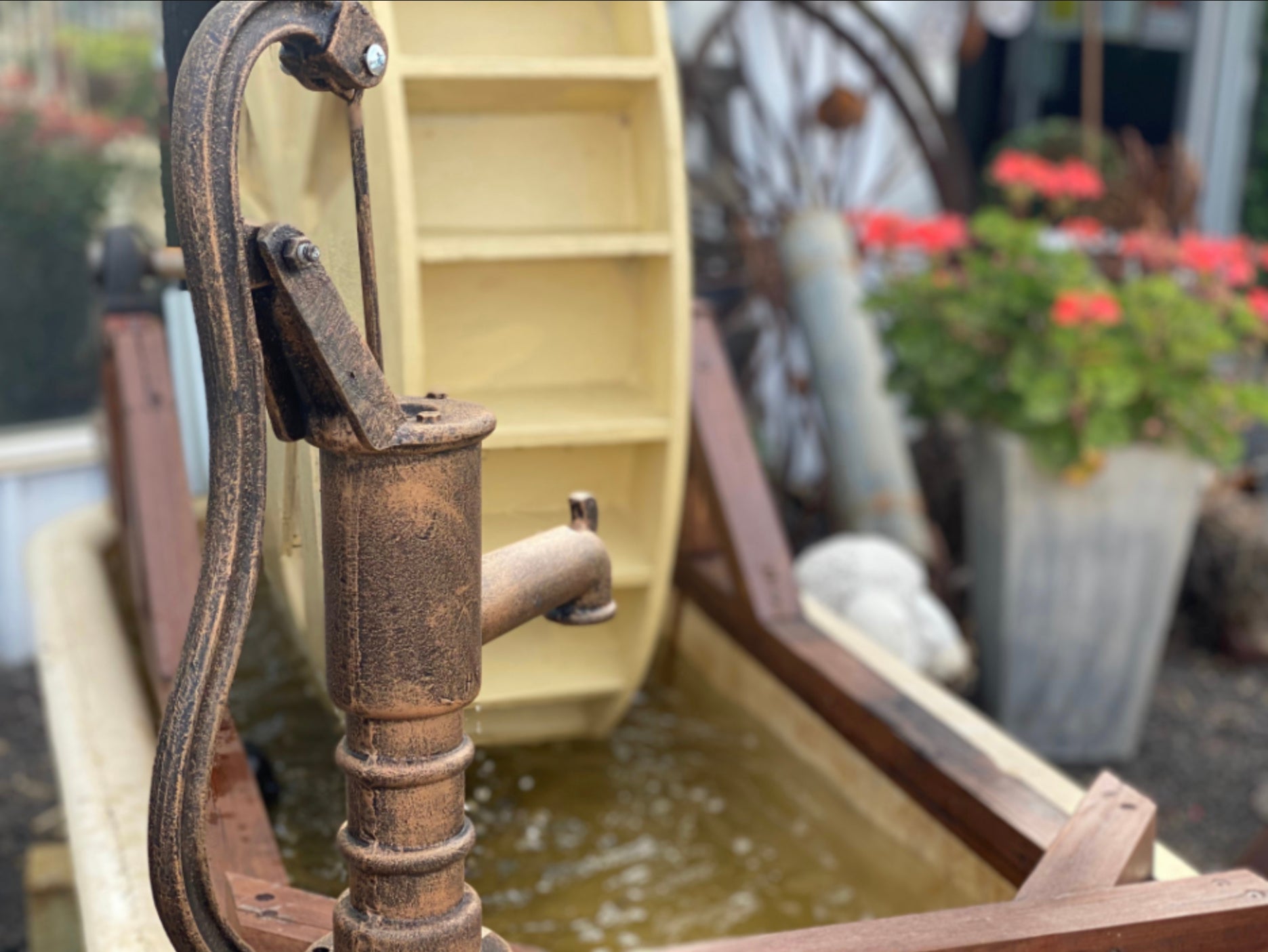 Cast Iron WORKING Water Pump BRONZE