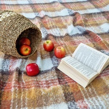 ELK RIDGE Mohair Throw EARTH