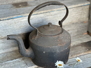 Large Cast Iron KETTLE