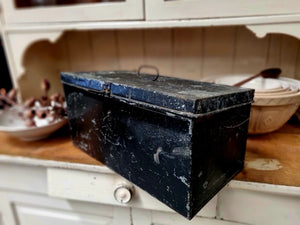 Vintage CHARCOAL AUSTRALIA Tin Trunk
