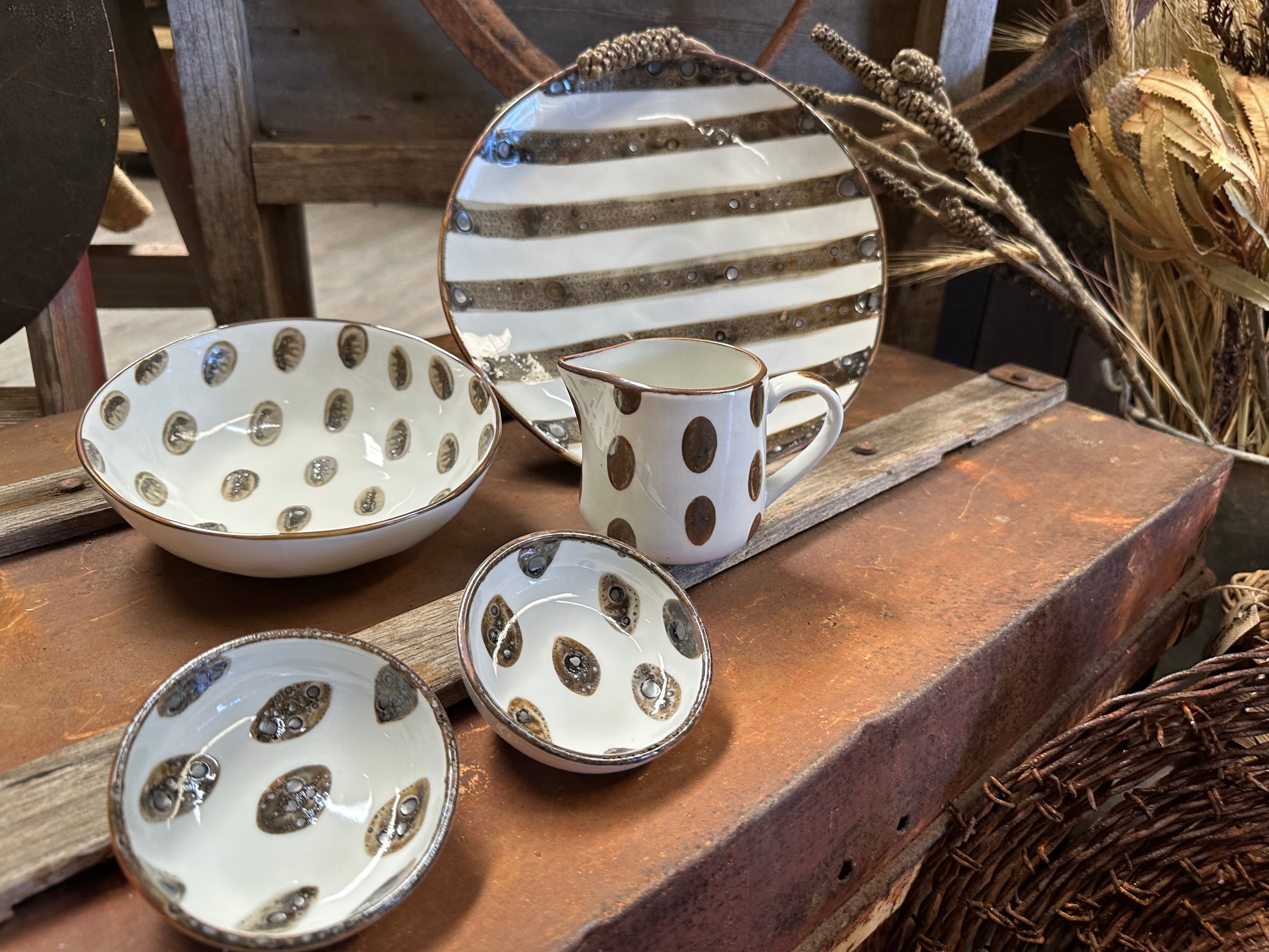 5 Piece NUTMEG Serving SET
