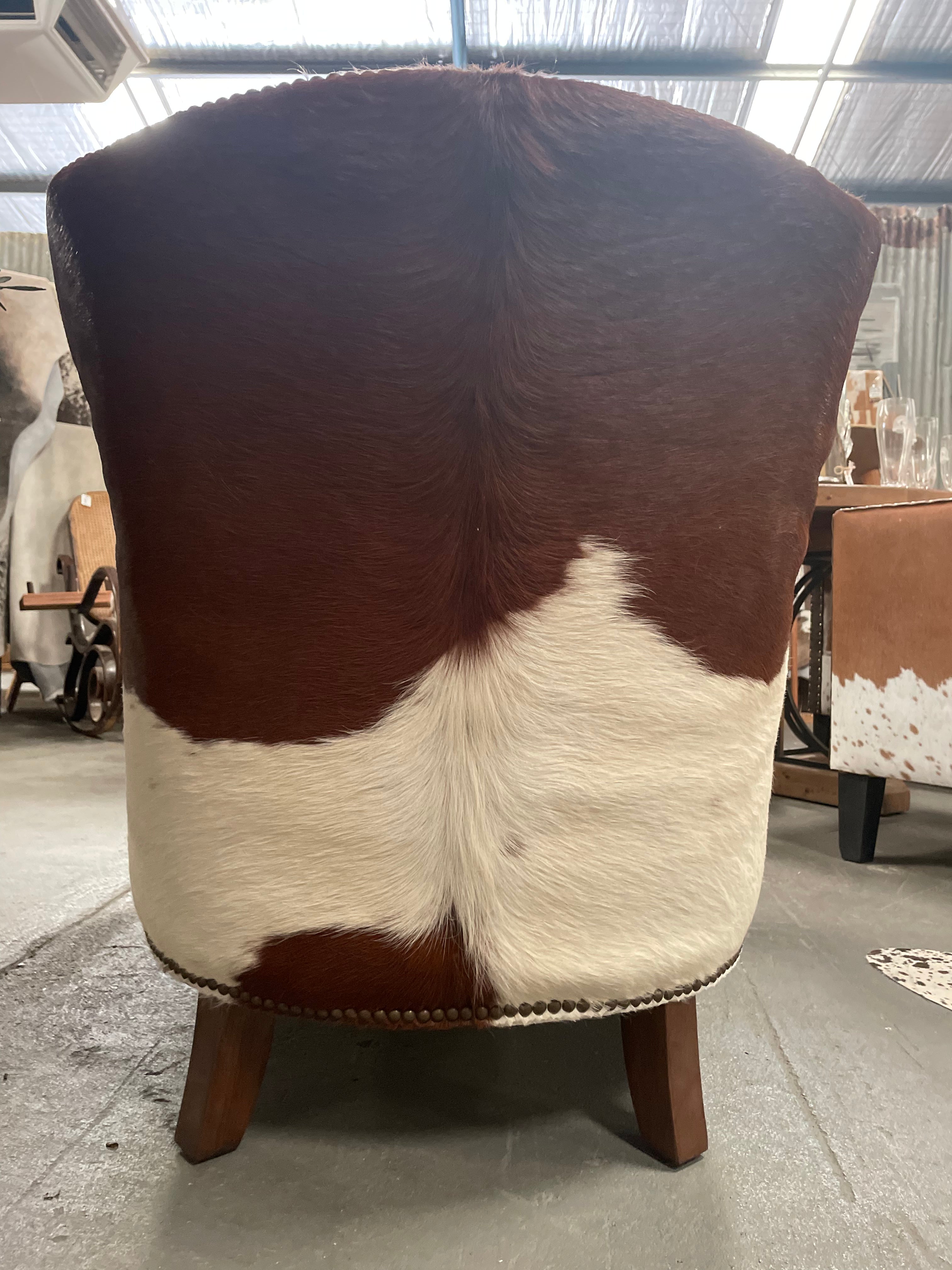 AMBROSE Hide Chair