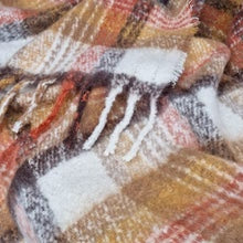 ELK RIDGE Mohair Throw EARTH