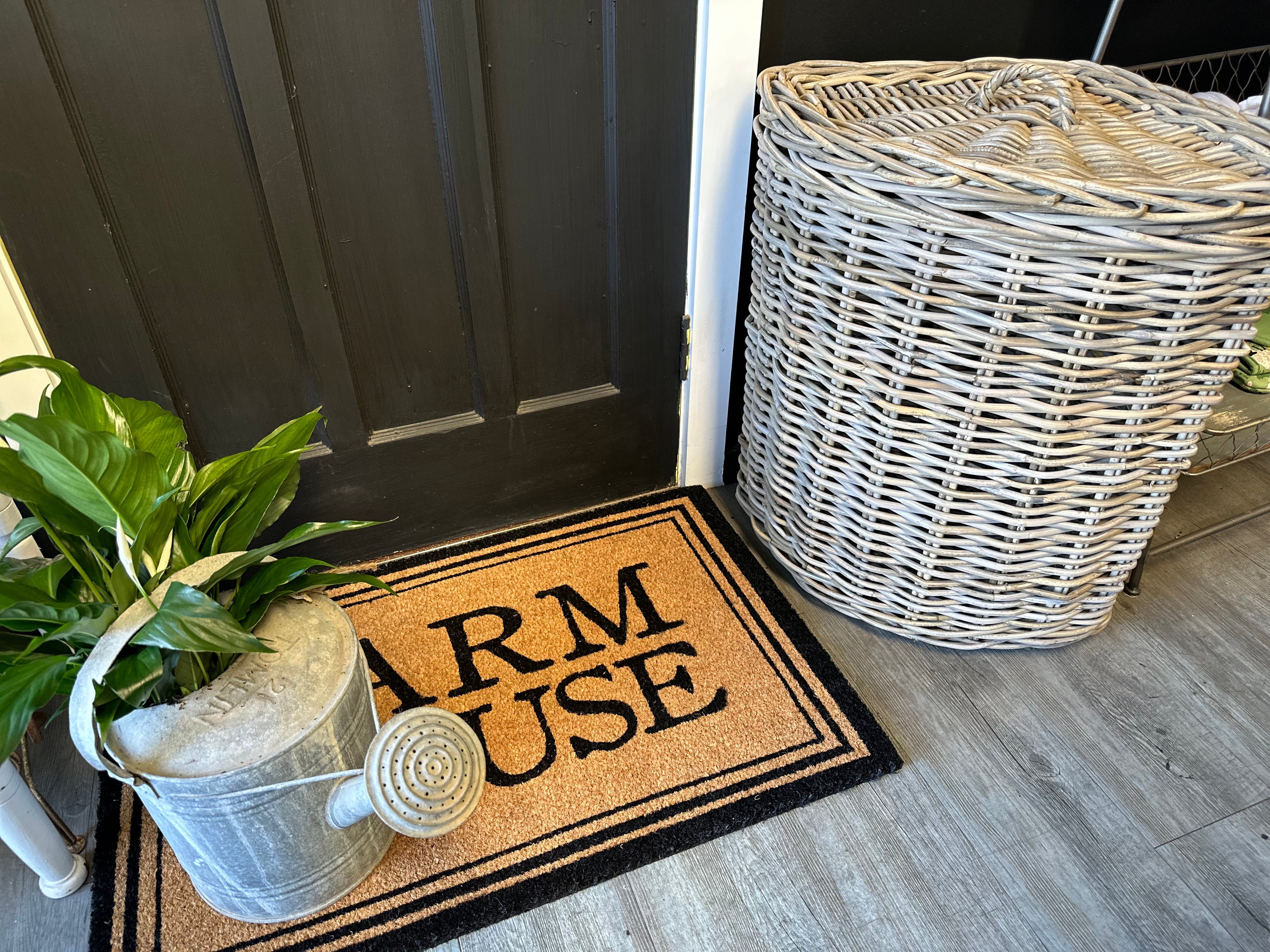 Corner Rattan Hamper SOLD OUT
