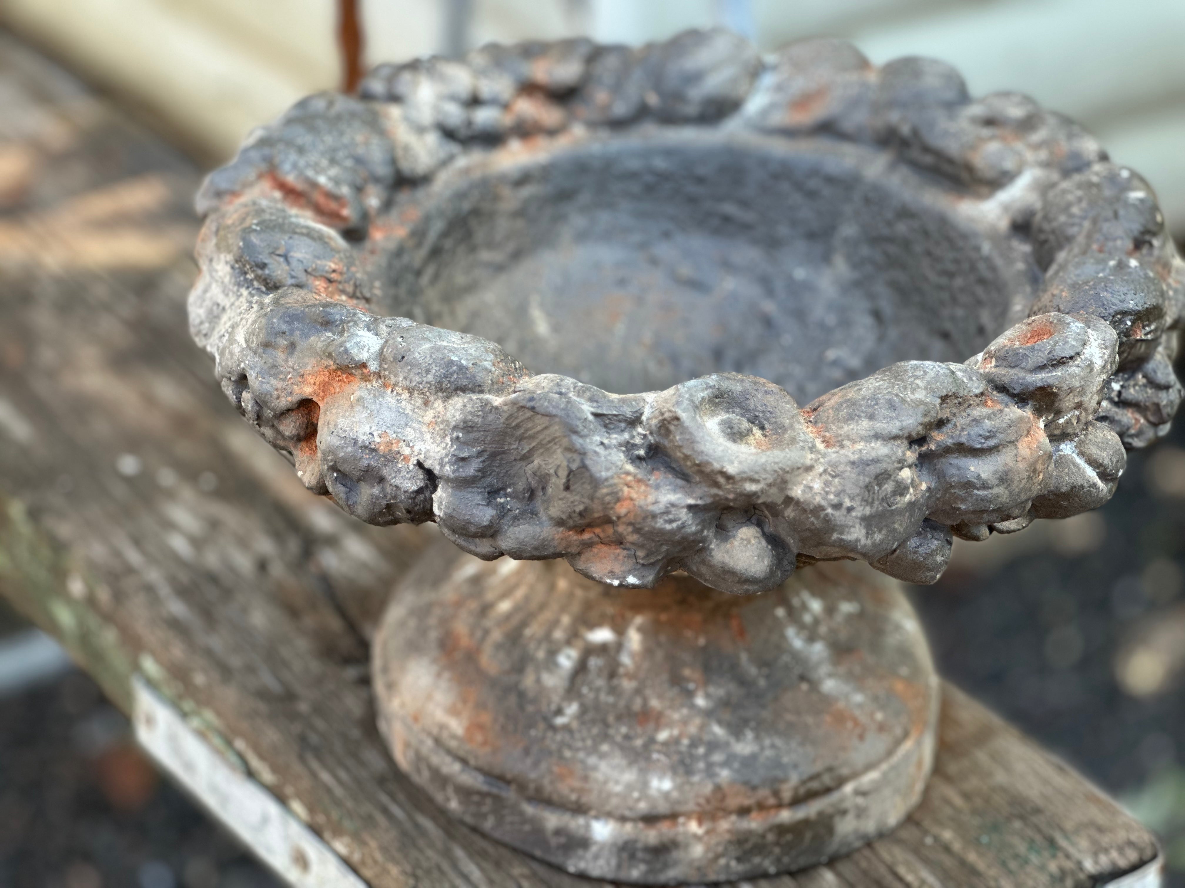 RUSTICA Urn