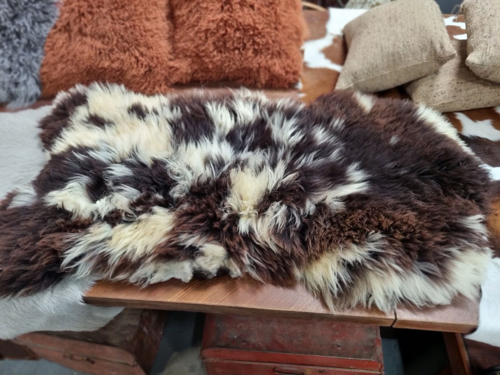 WOODY Sheepskin THICK RUG Free Postage