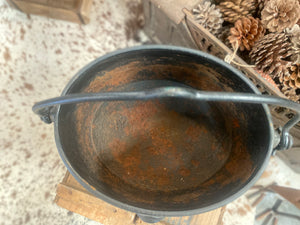 Black Cast Iron Pot medium