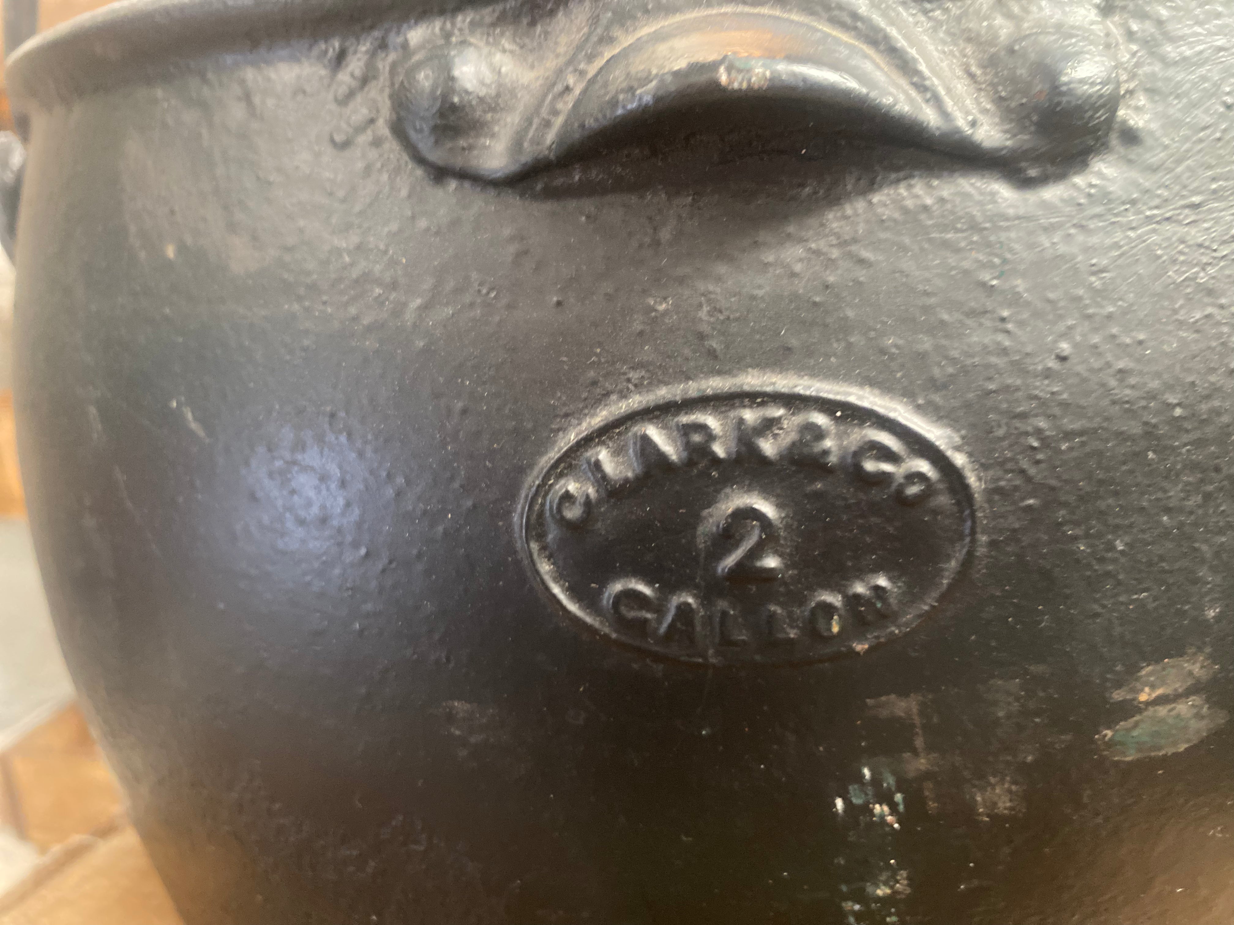 Black Cast Iron Pot medium