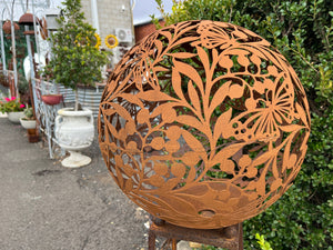 DECORATIVE Rust Garden Sphere BALL