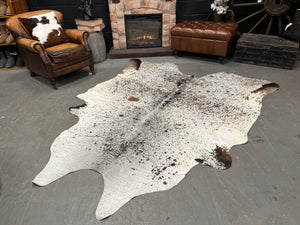 Jumbo RAYMOND Cowhide Rug FREE Postage
