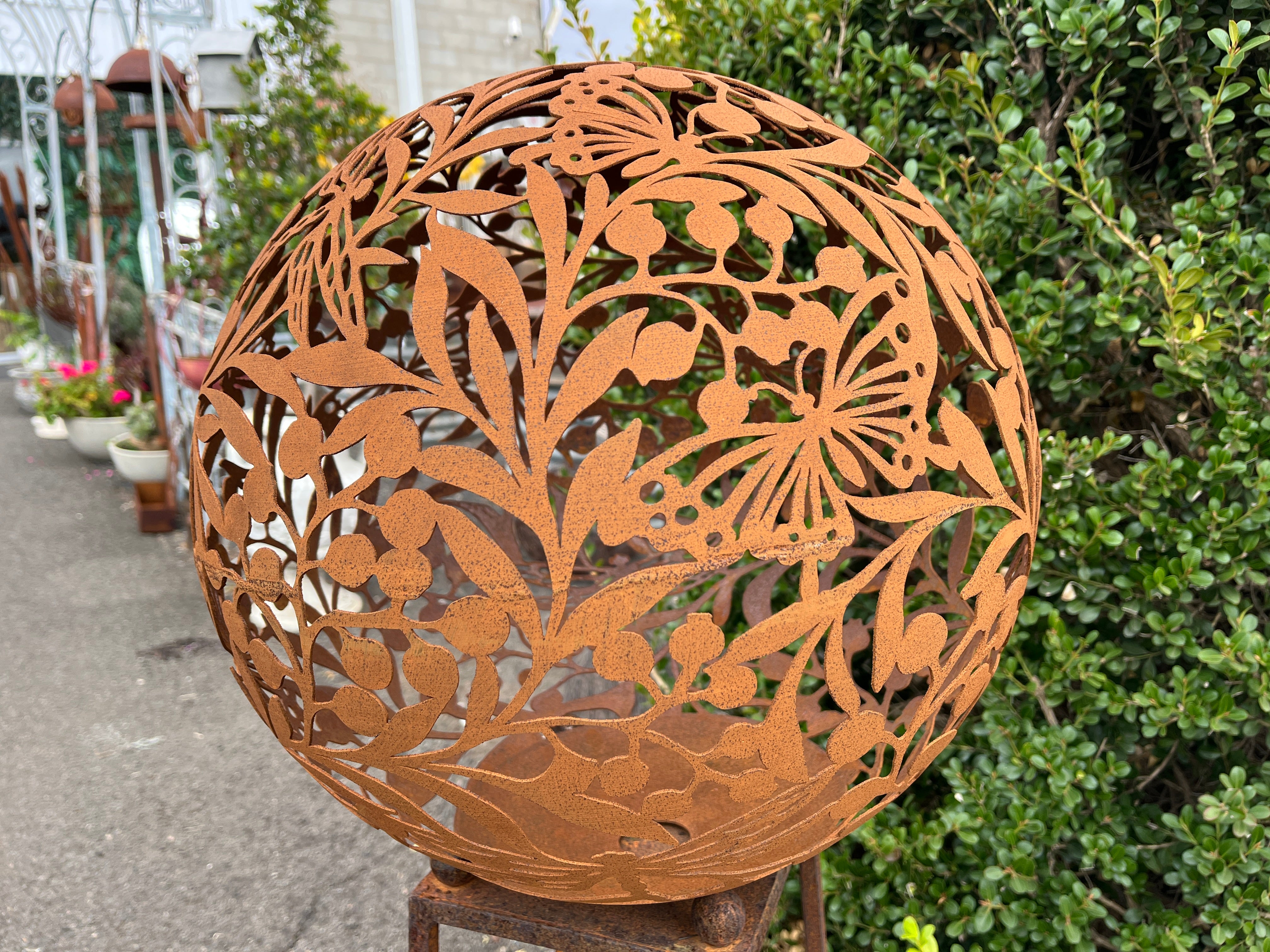 DECORATIVE Rust Garden Sphere BALL