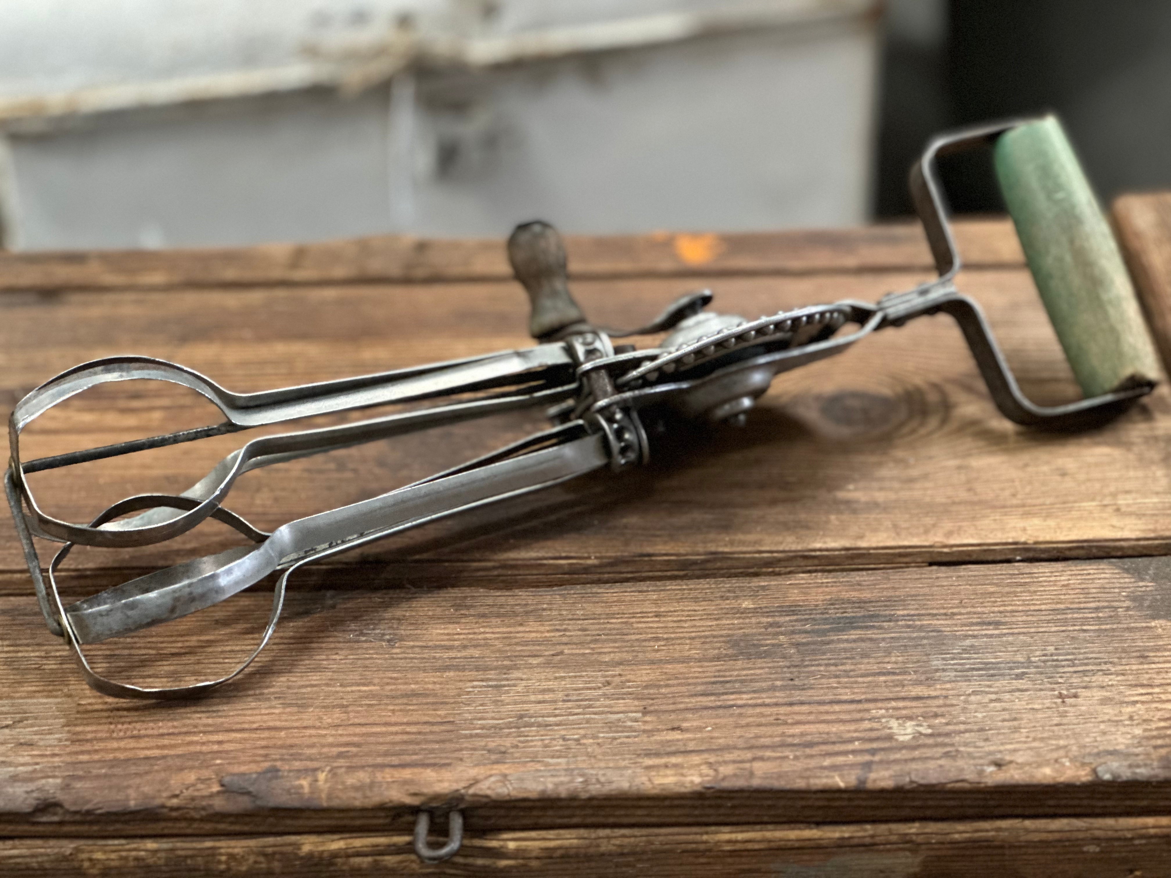 Vintage Hand Beaters Green