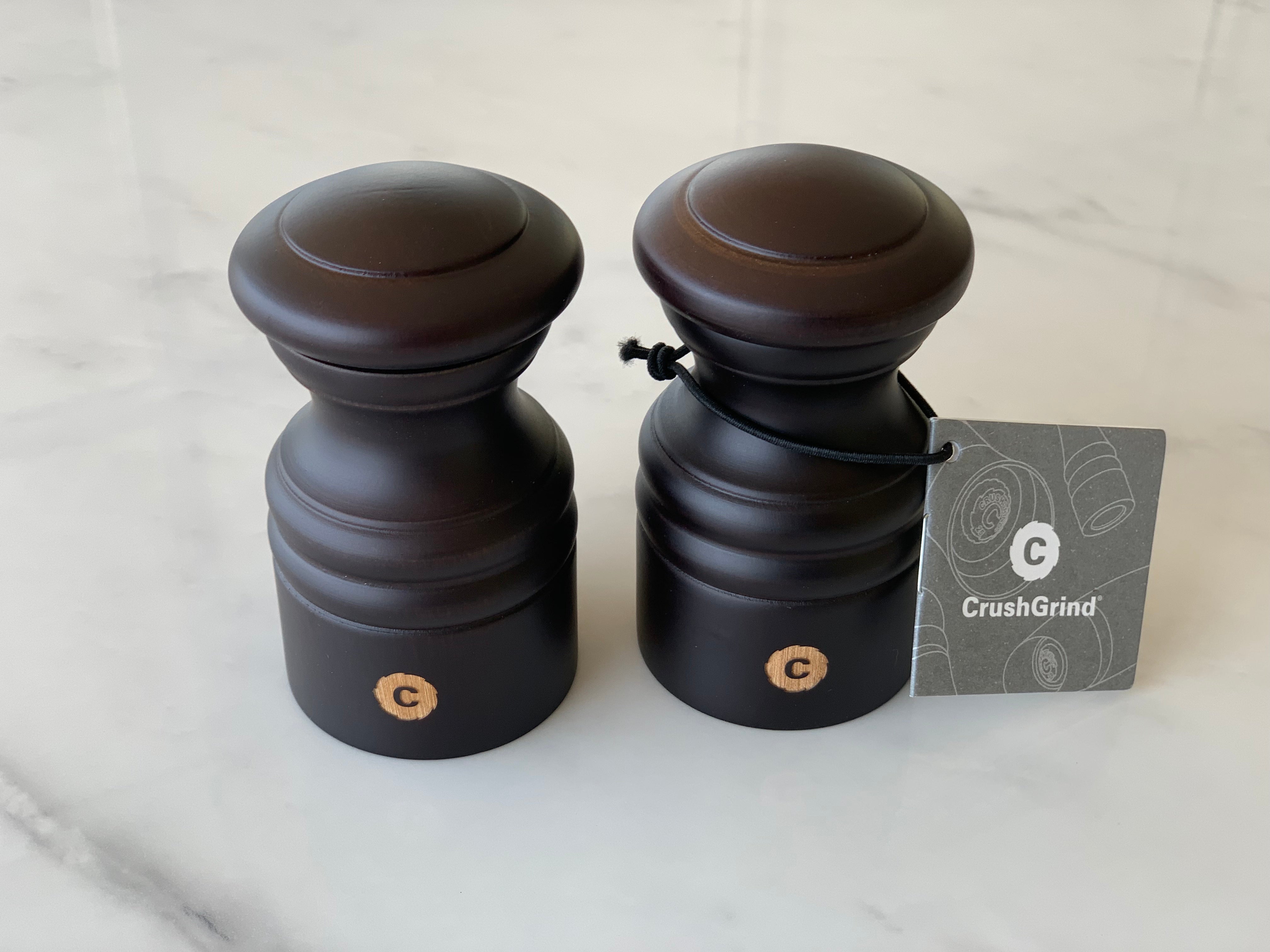 SMOKE Set of Salt & Pepper Shakers