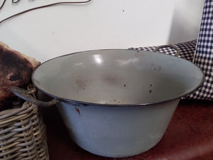 Large Enamel Tub