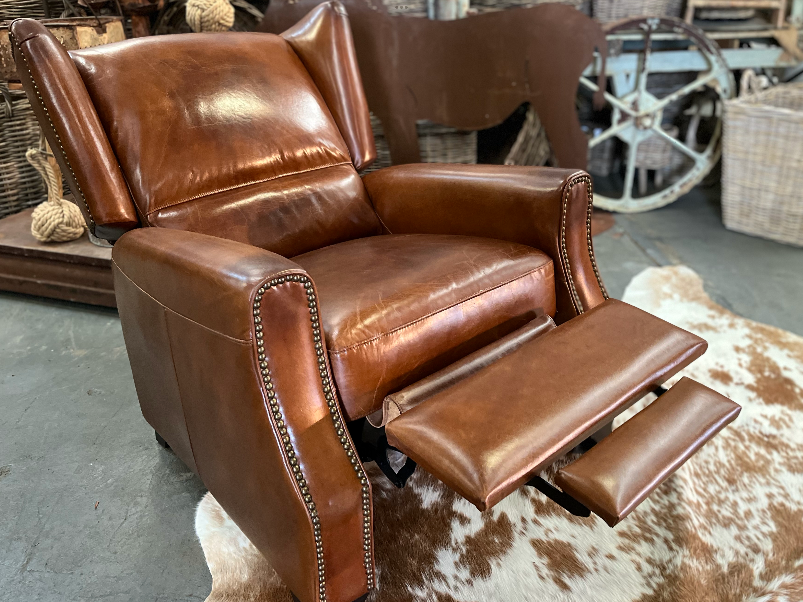 GRAMMAR Aged LEATHER Recliner