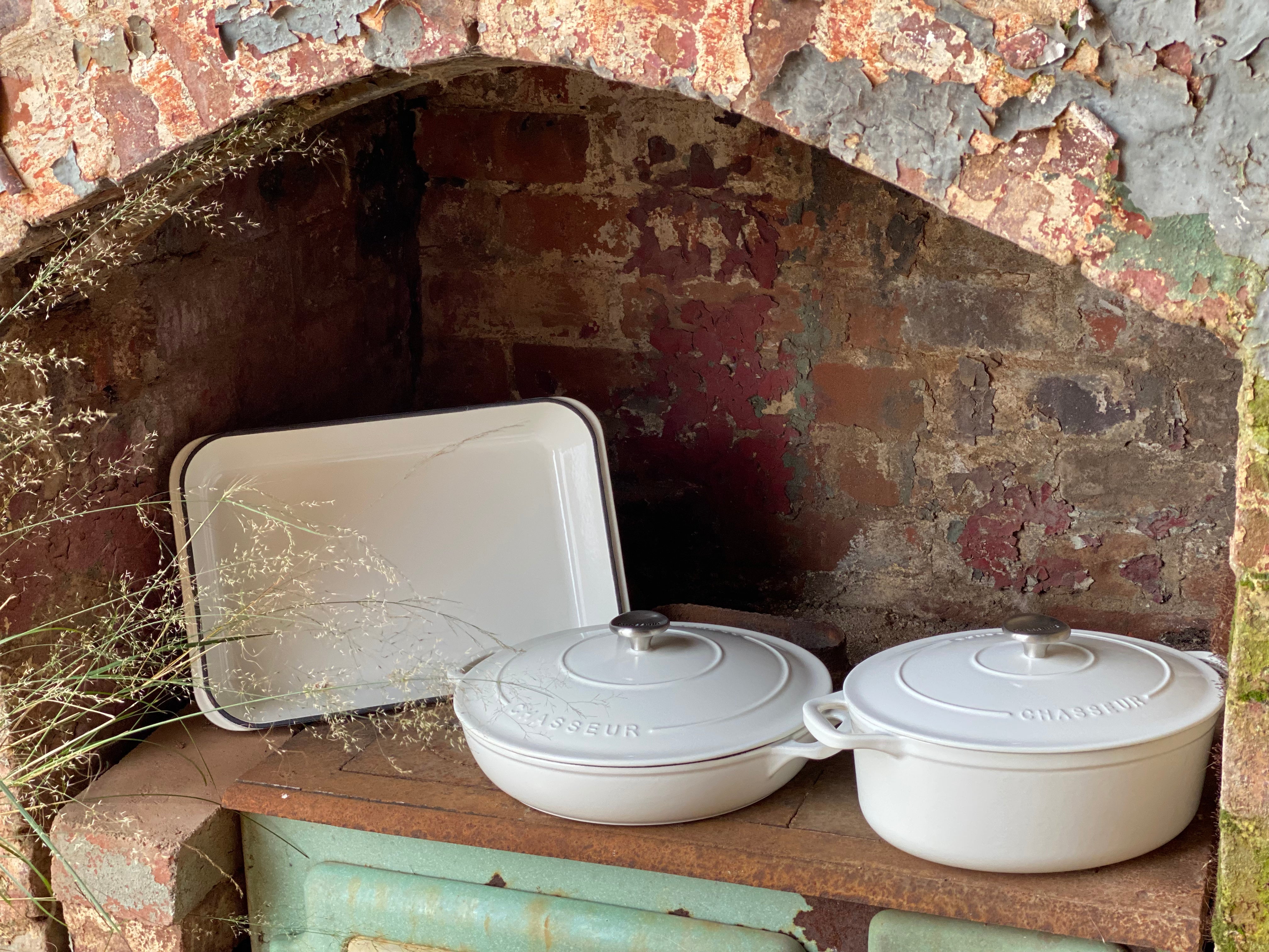 CAST Iron Chasseur Roasting Pan