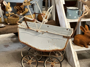 Vintage Tin Prame