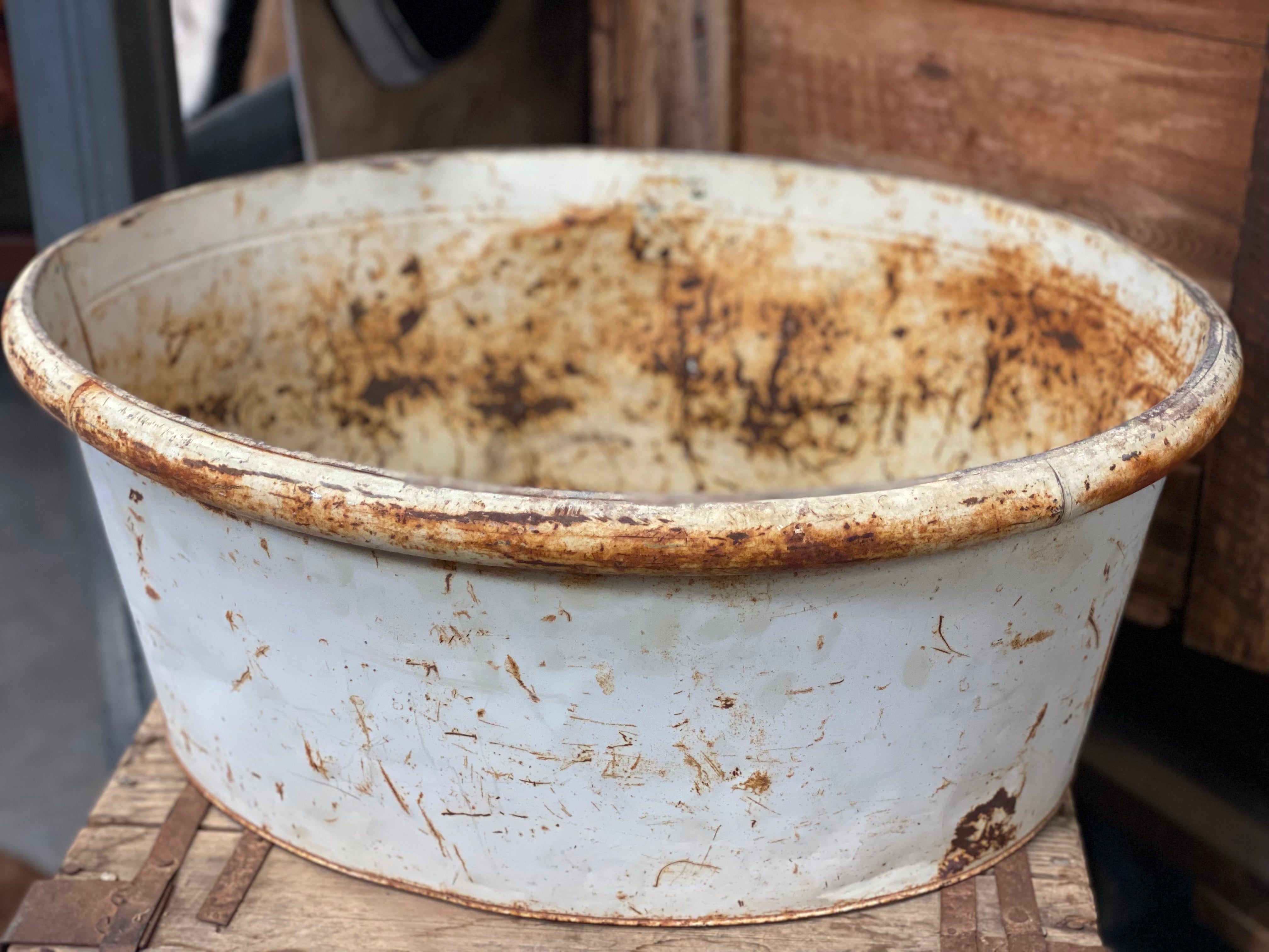Vintage Oval Tin Wash Tub