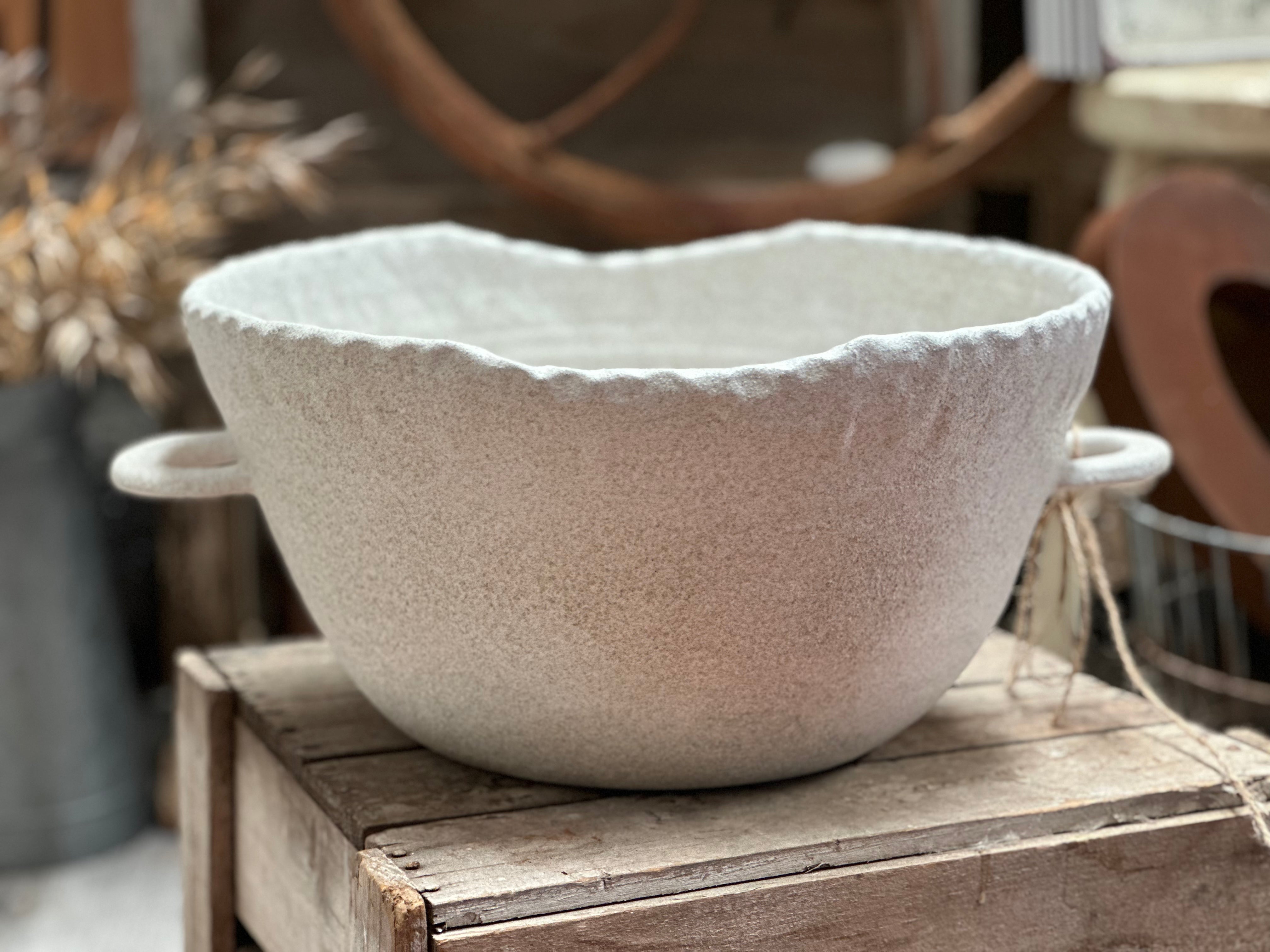 BEAUTIFUL handmade bowl with handles