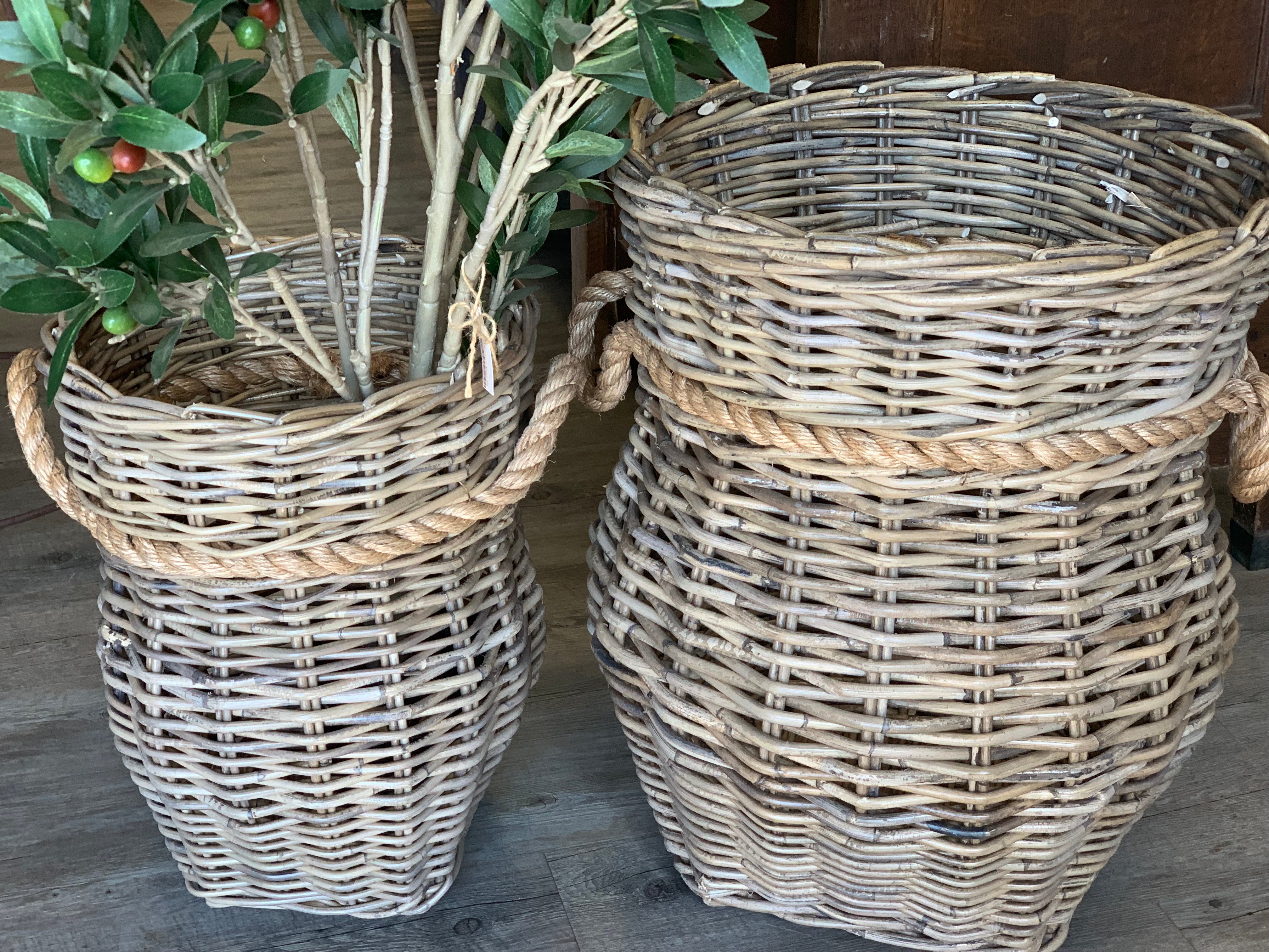 Rattan Urn Rope Basket