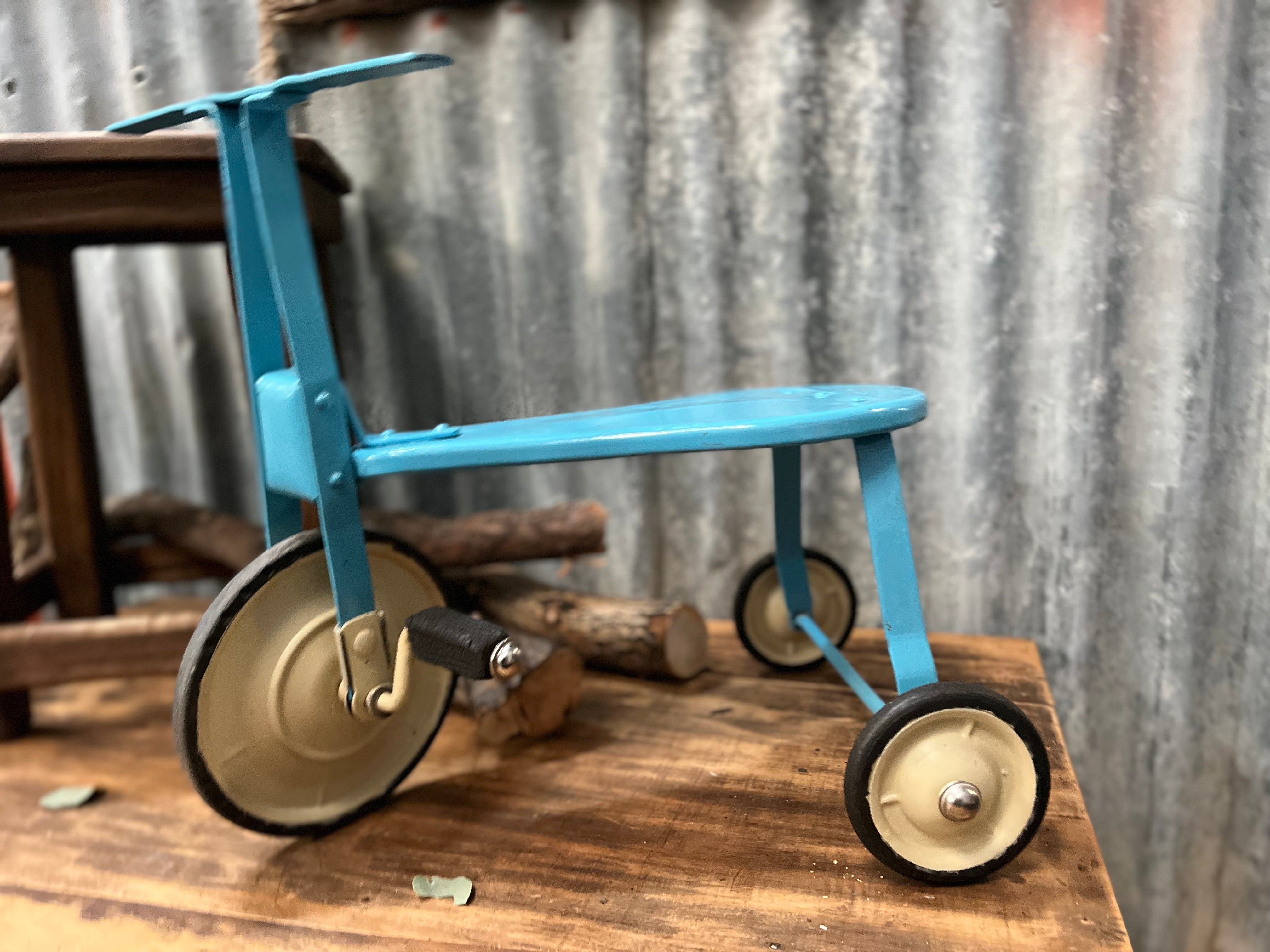 BLUE Vintage Trike