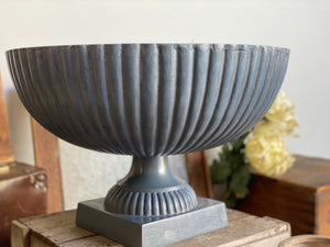 JUMBO Metal Bonheur Urn