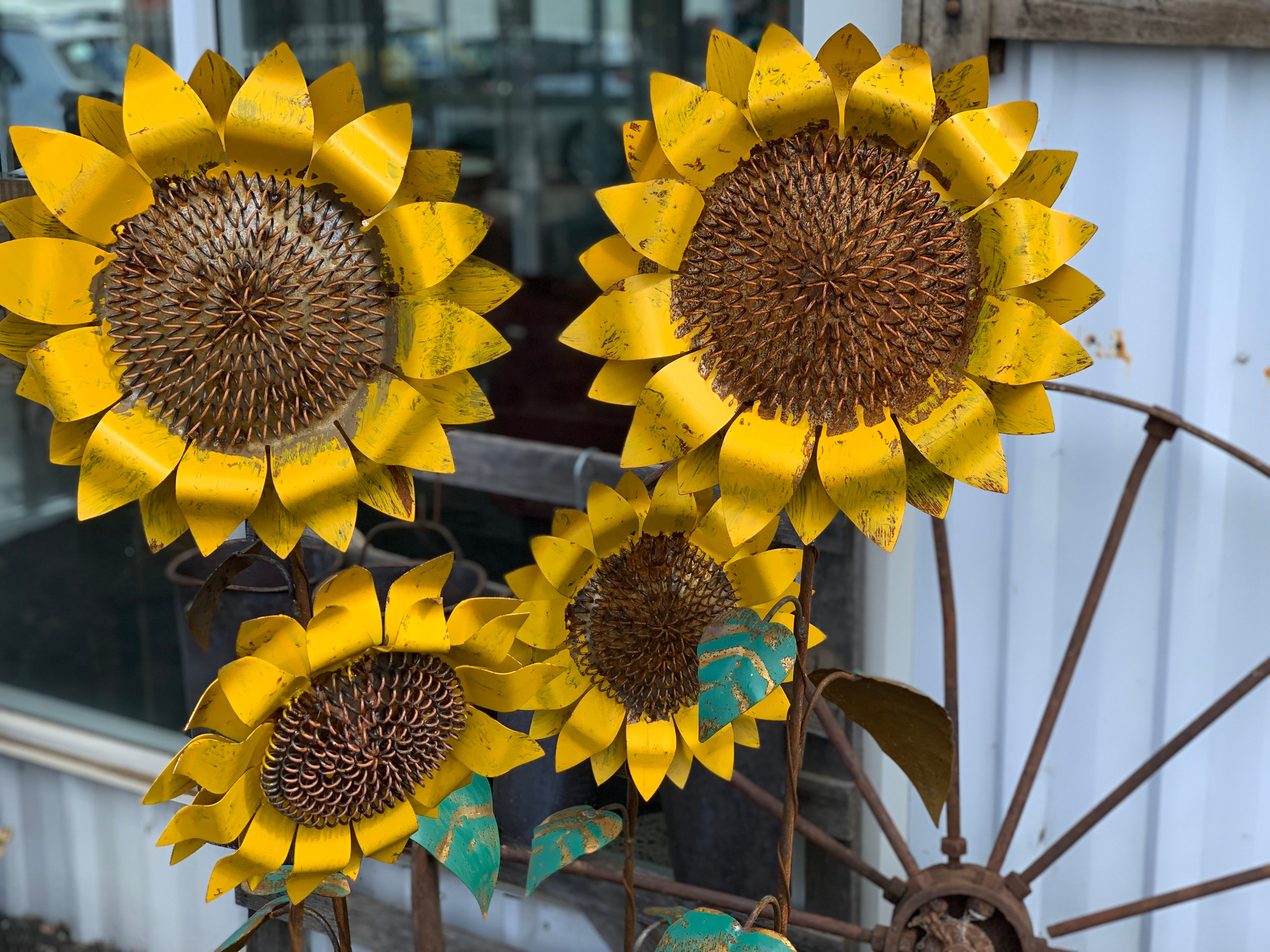 A Rusty Sunflower Stake LARGE