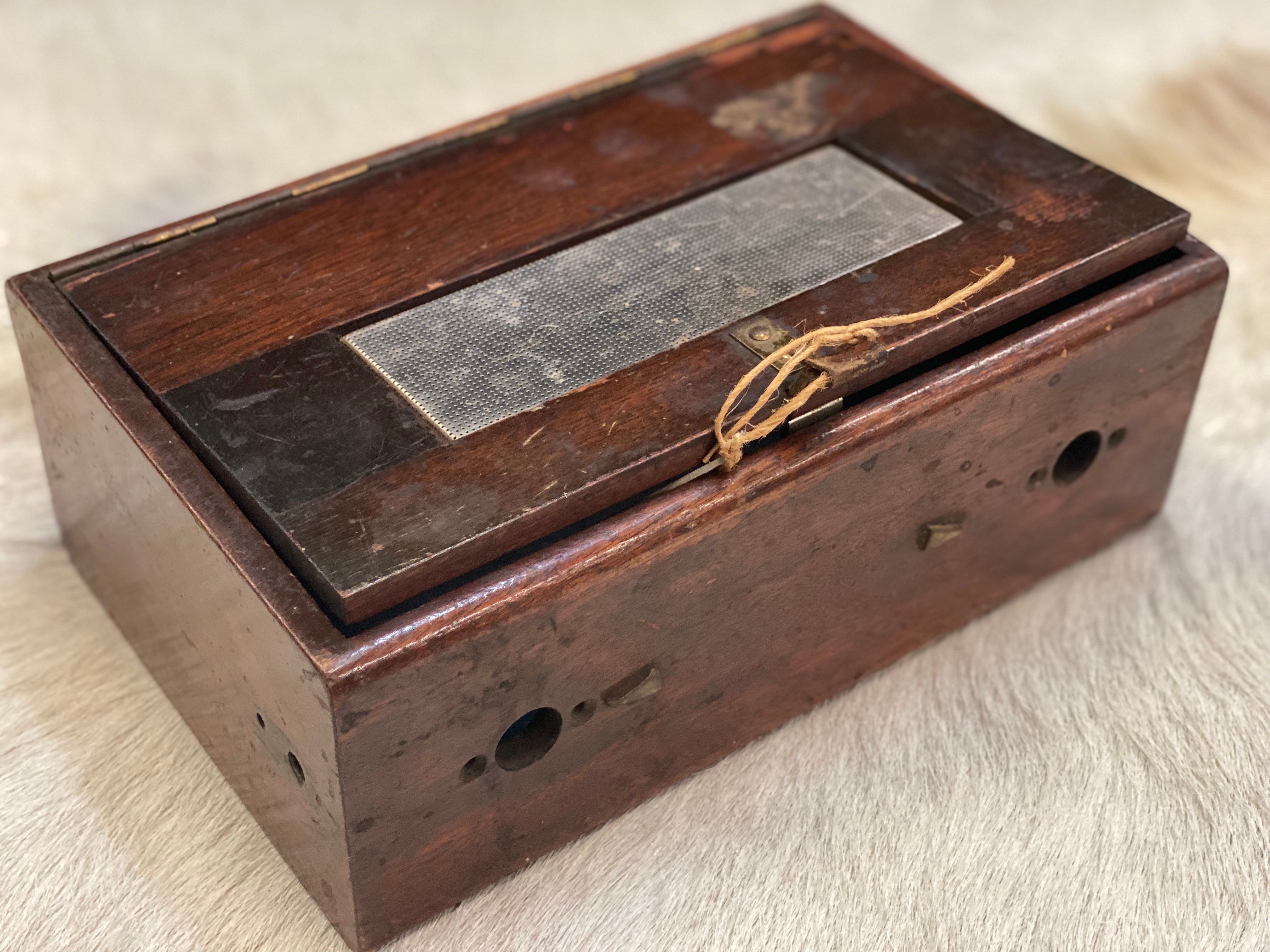 Vintage Radio Box FREE Postage