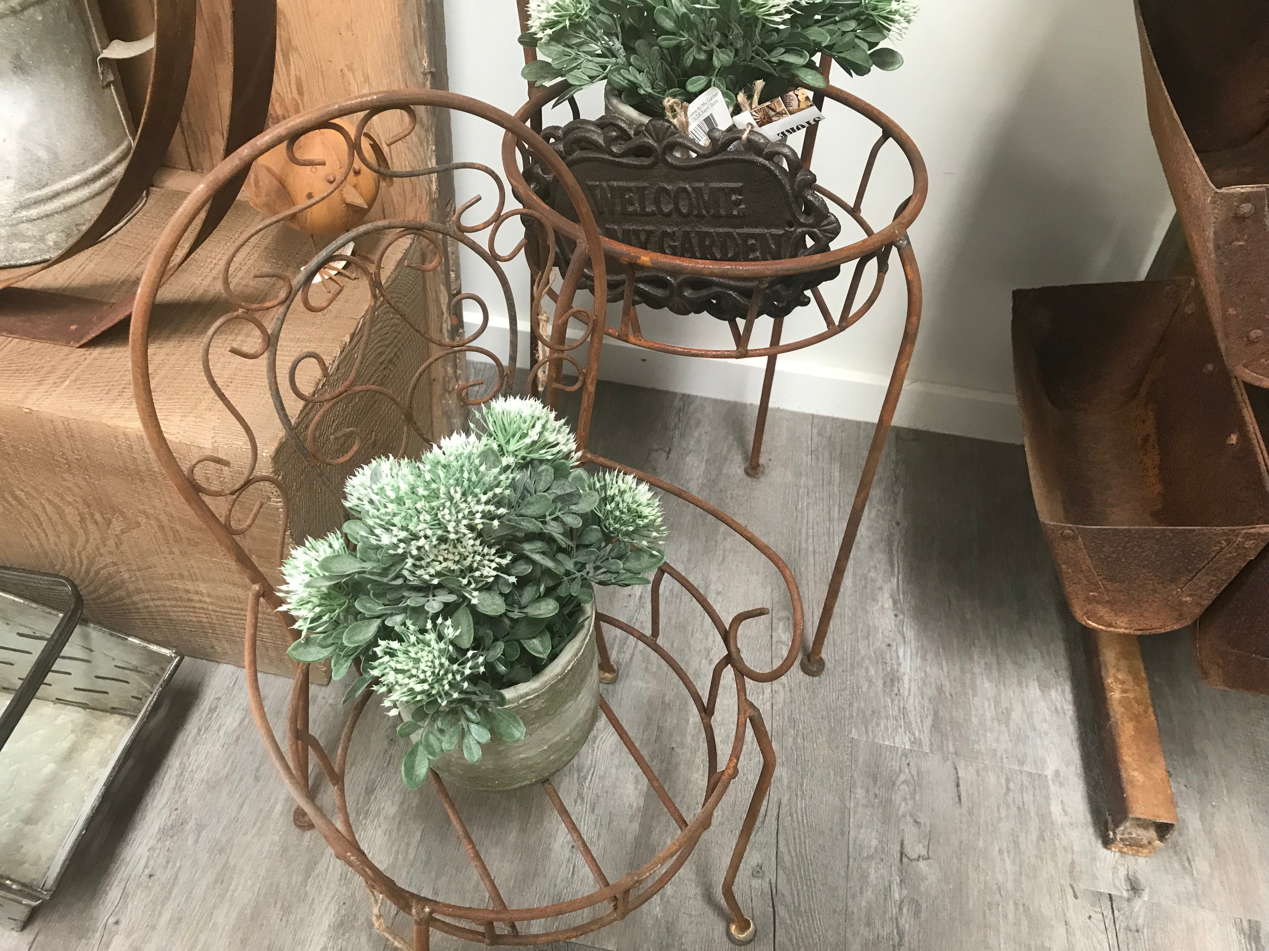 Rusty Anne Chair Planter