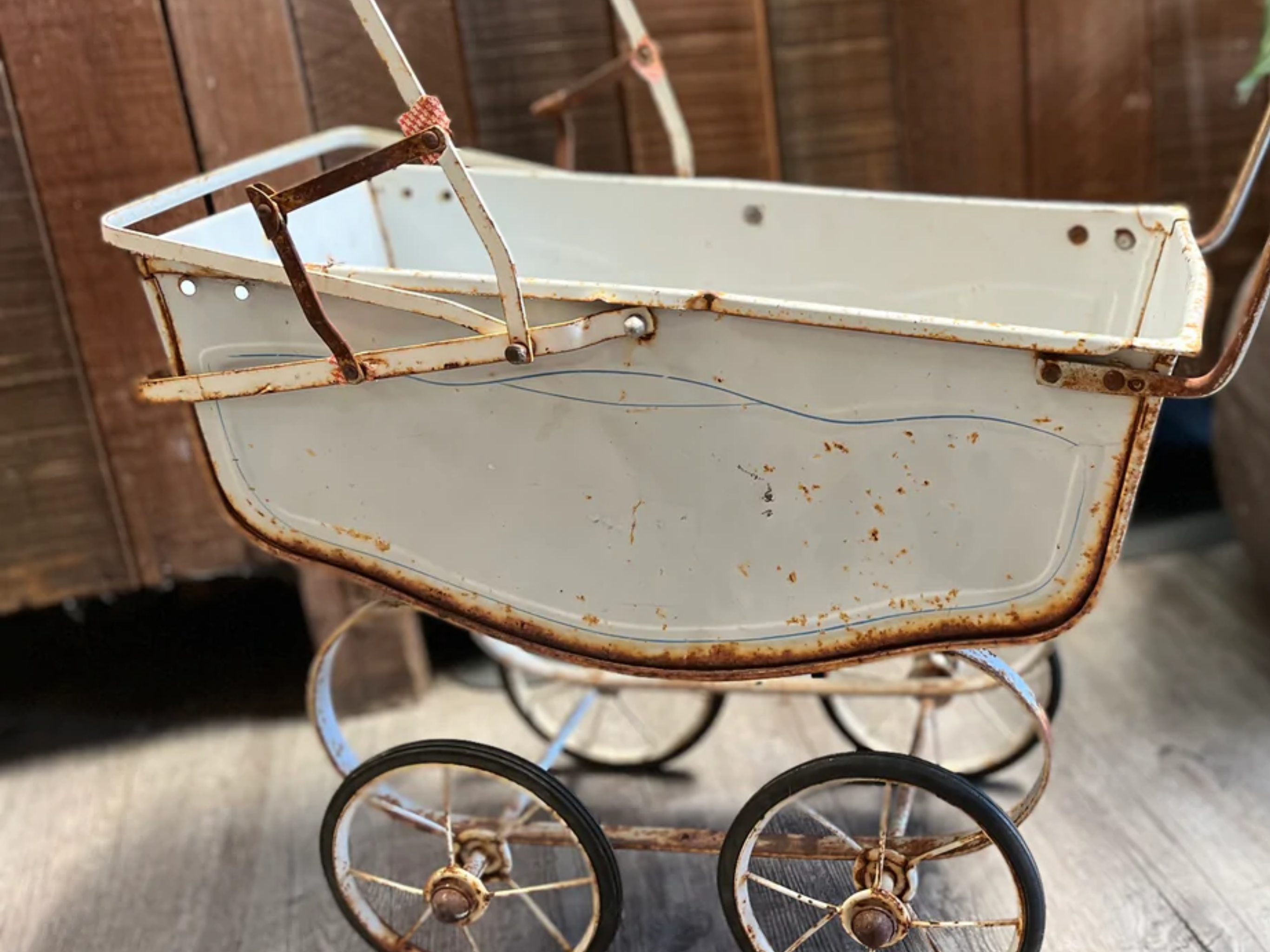 Vintage Tin Prame