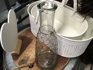 Bottle with mesh large