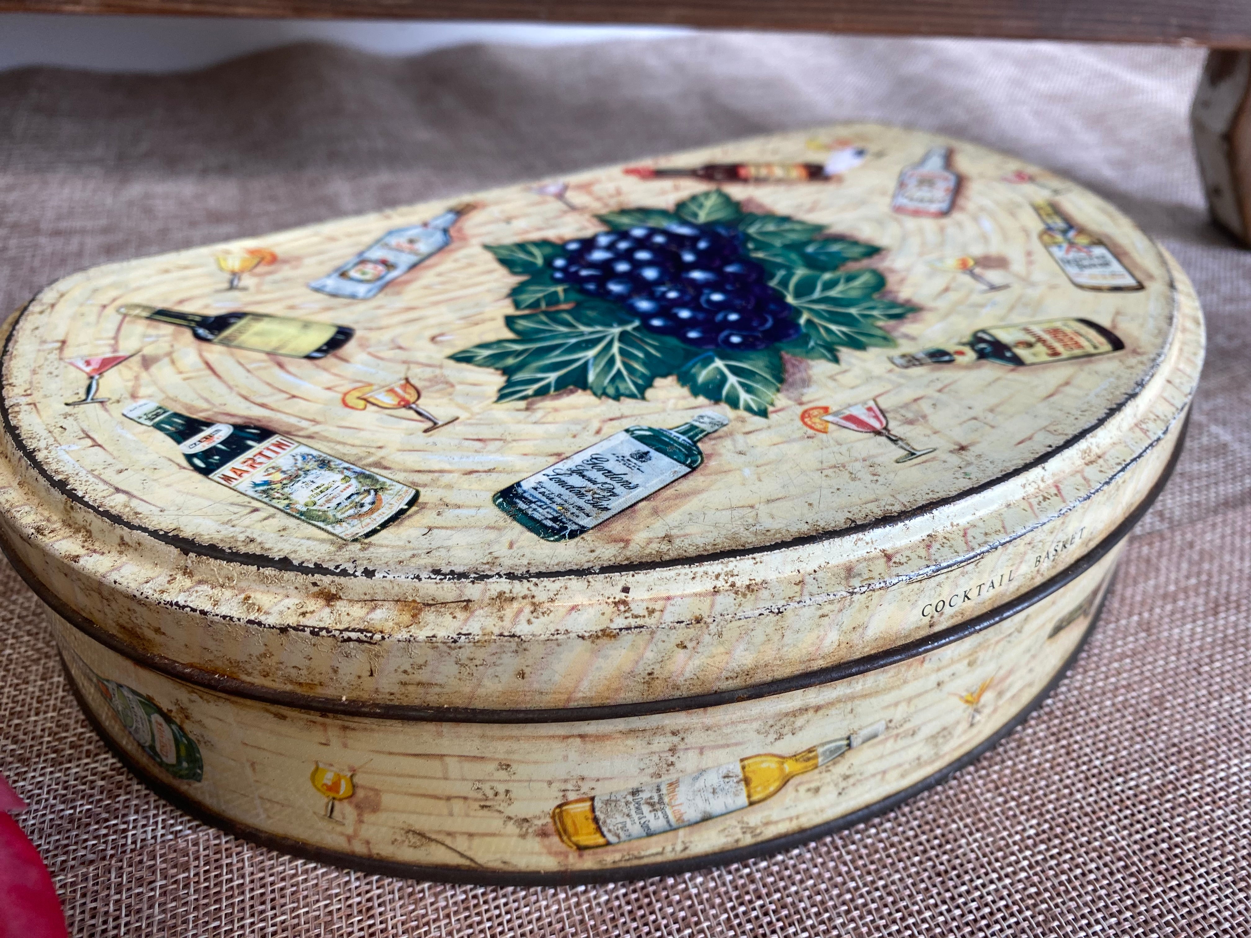 Huntley & Palmers Cocktail Biscuits Tin