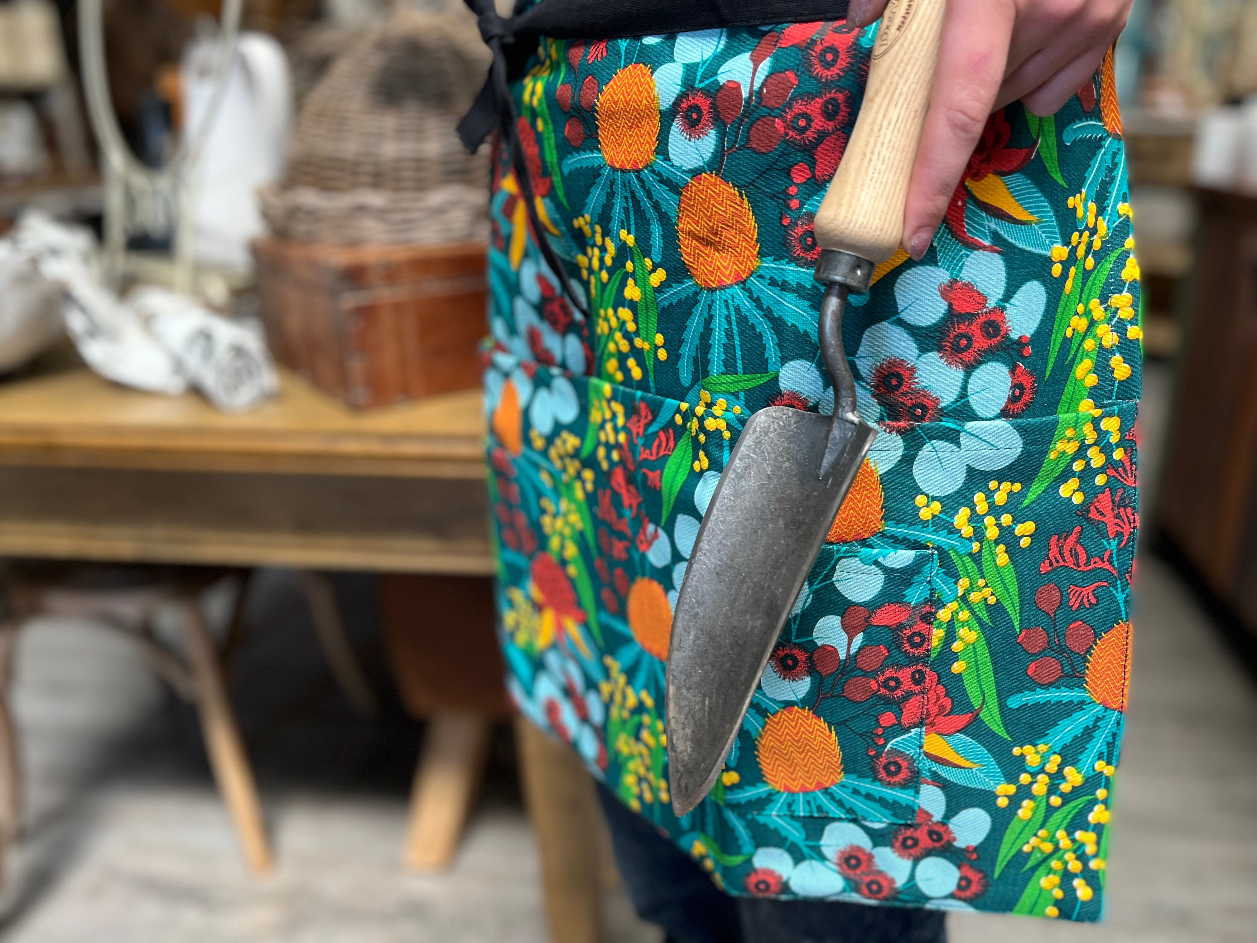 Natives GARDENER Apron FREE Postage