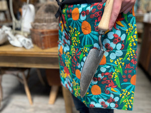Natives GARDENER Apron FREE Postage