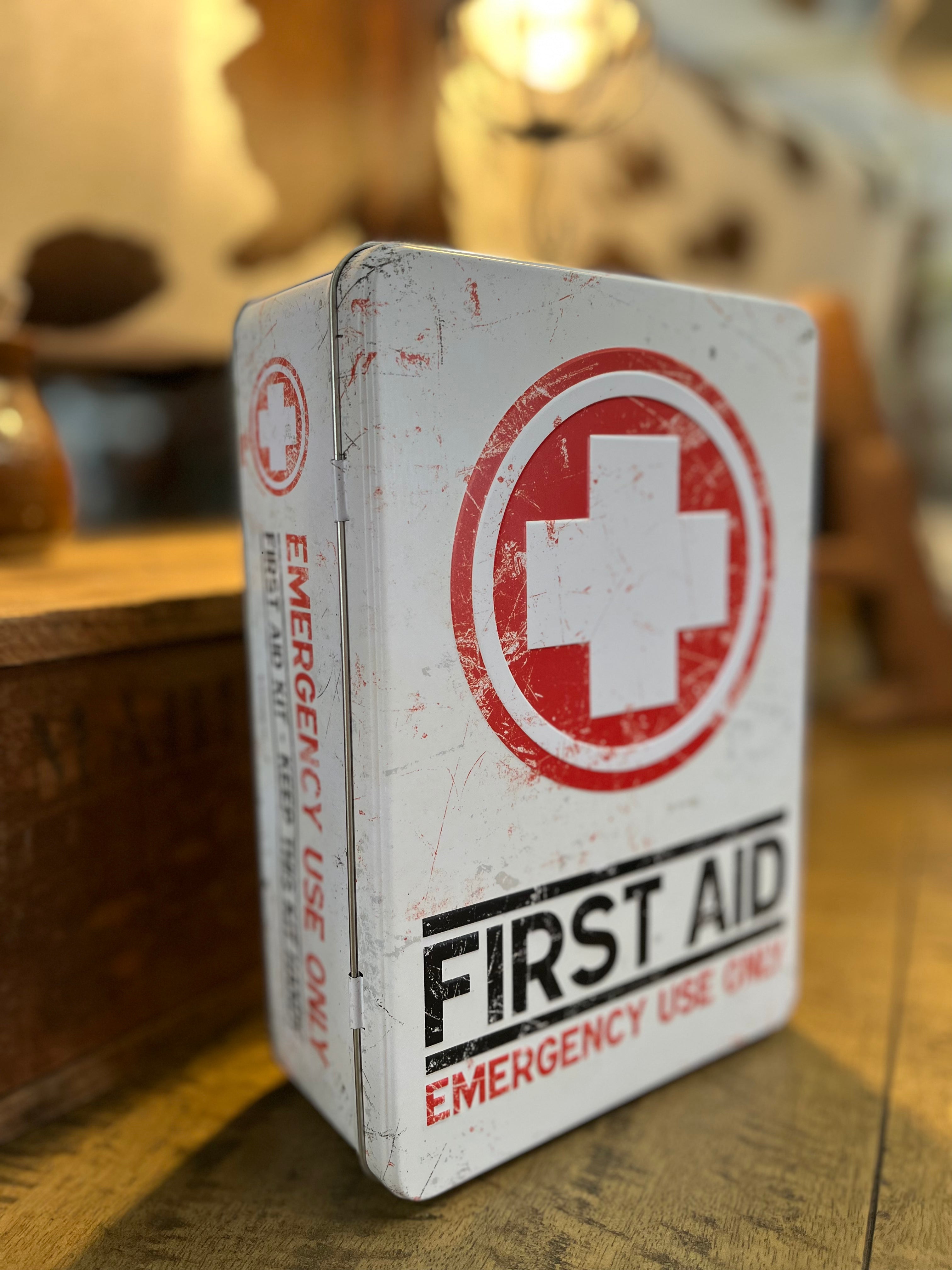 FIRST AID Tin box