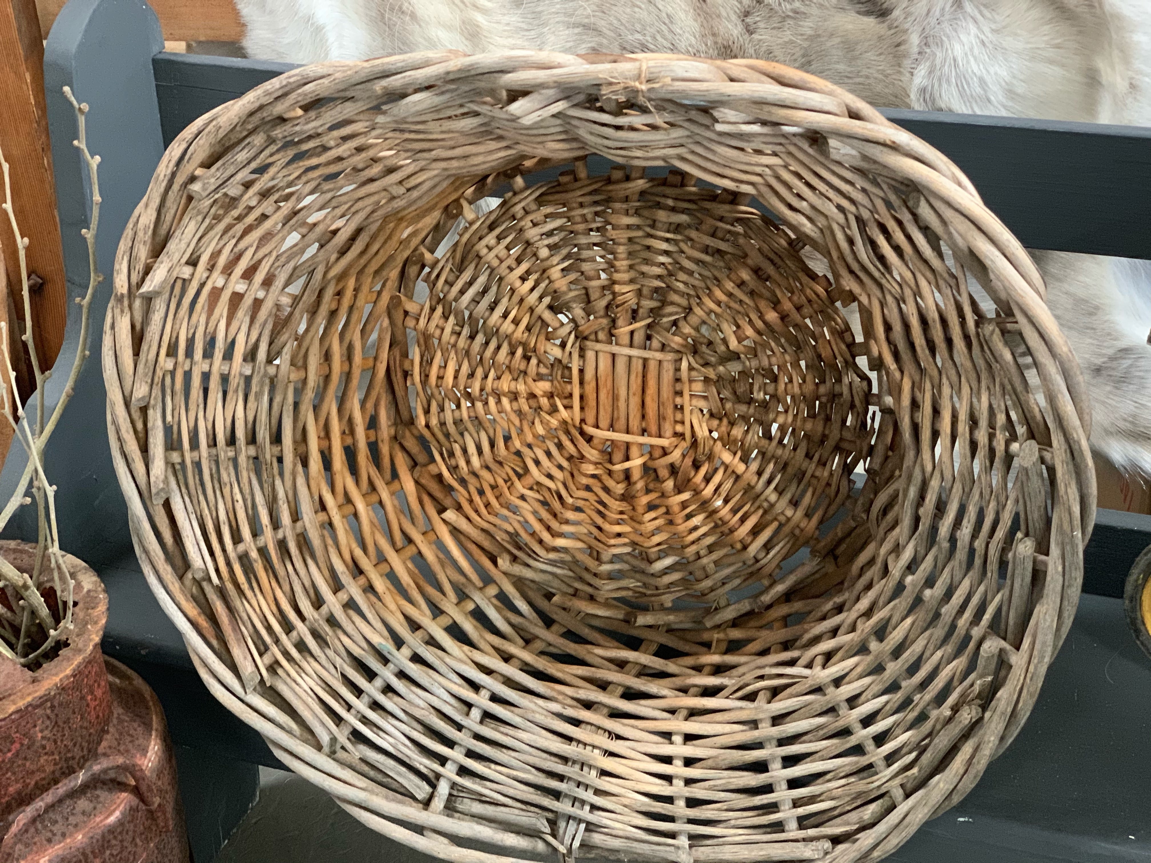 UNIQUE Vintage XL ROUND Rattan Basket