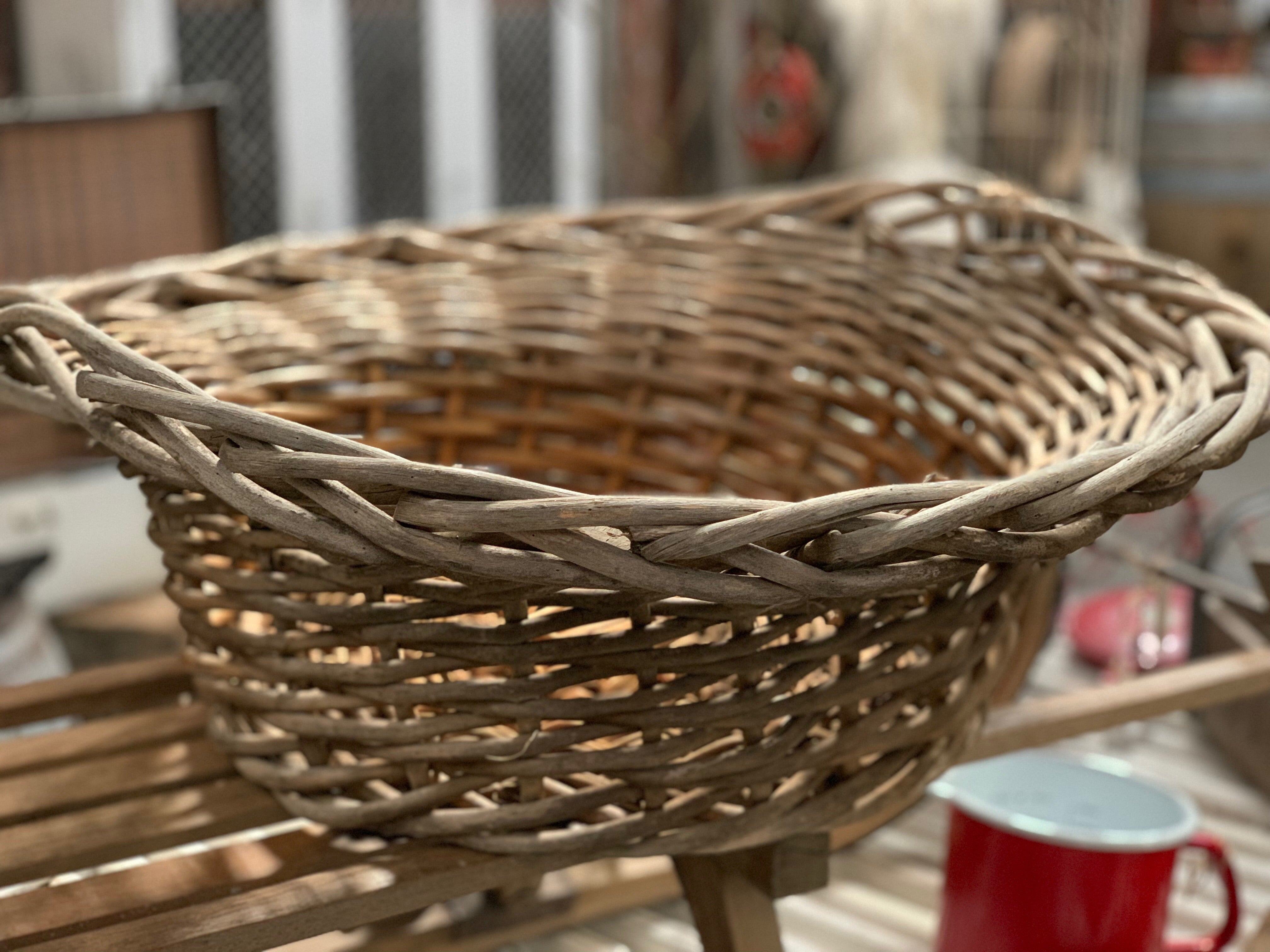 UNIQUE Vintage XL ROUND Rattan Basket