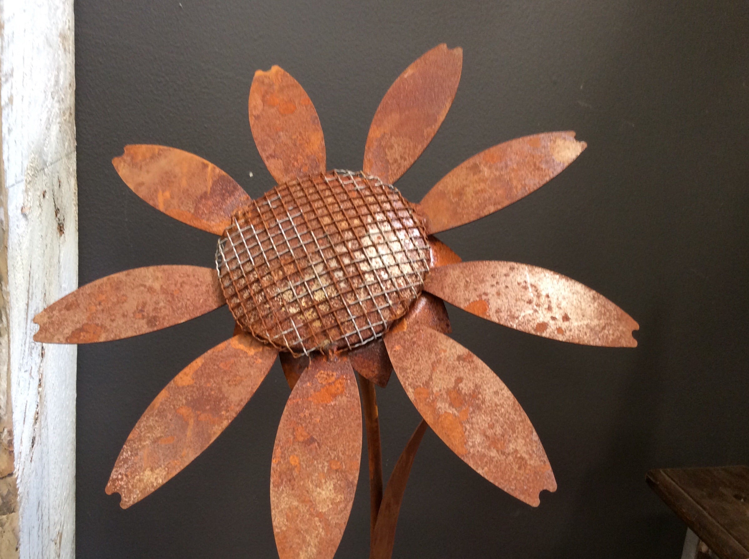 Rusty Daisy 1.2m Stake
