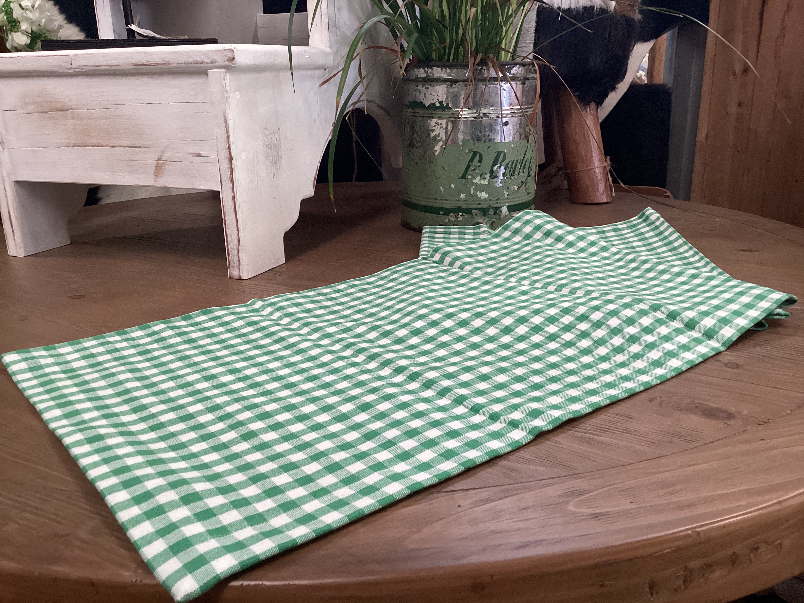 GINGHAM in Green TABLE RUNNER