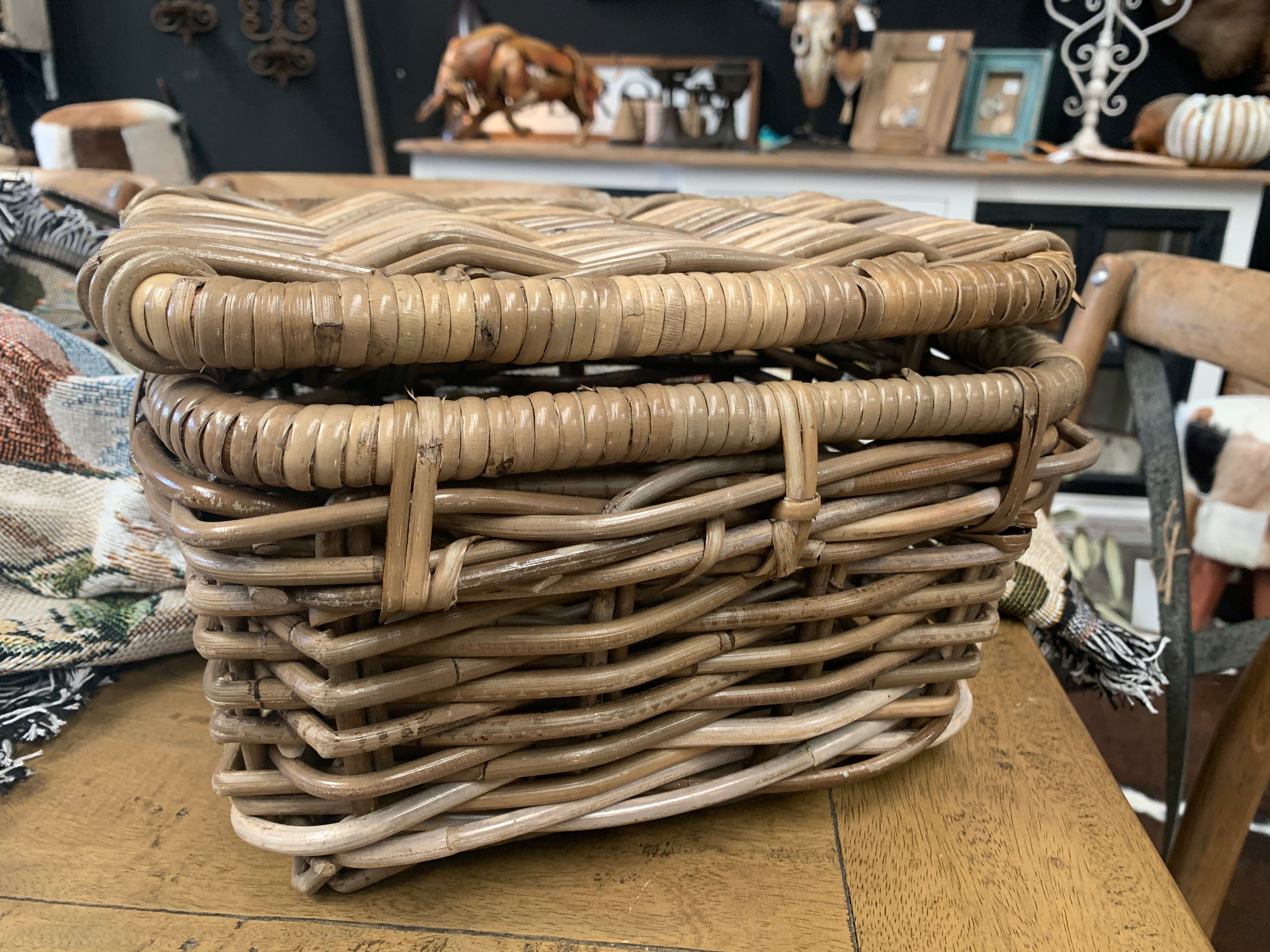 Medium LUCY Sewing Basket with Lid