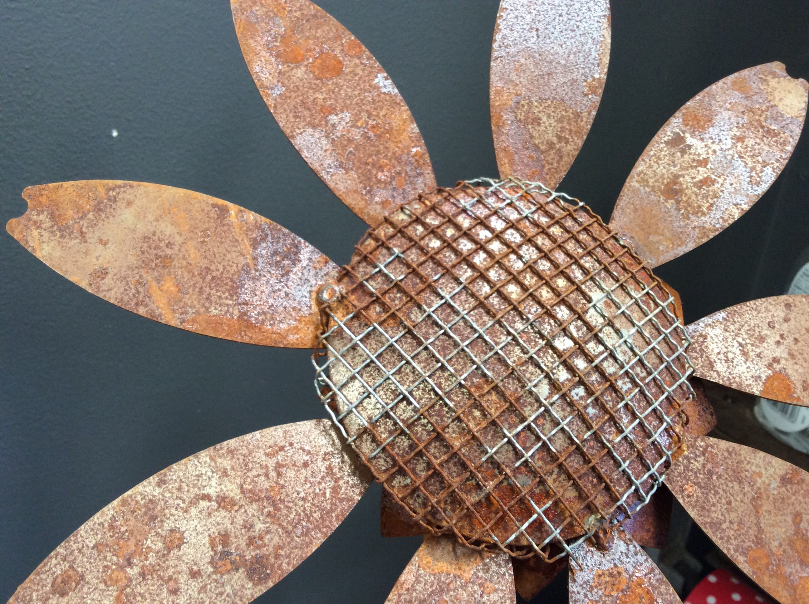 Rusty Daisy 1.2m Stake