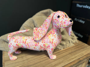 DAISY Dachshund floral plush decor