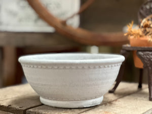 Elizabeth Detailed Planter Pot FREE Postage